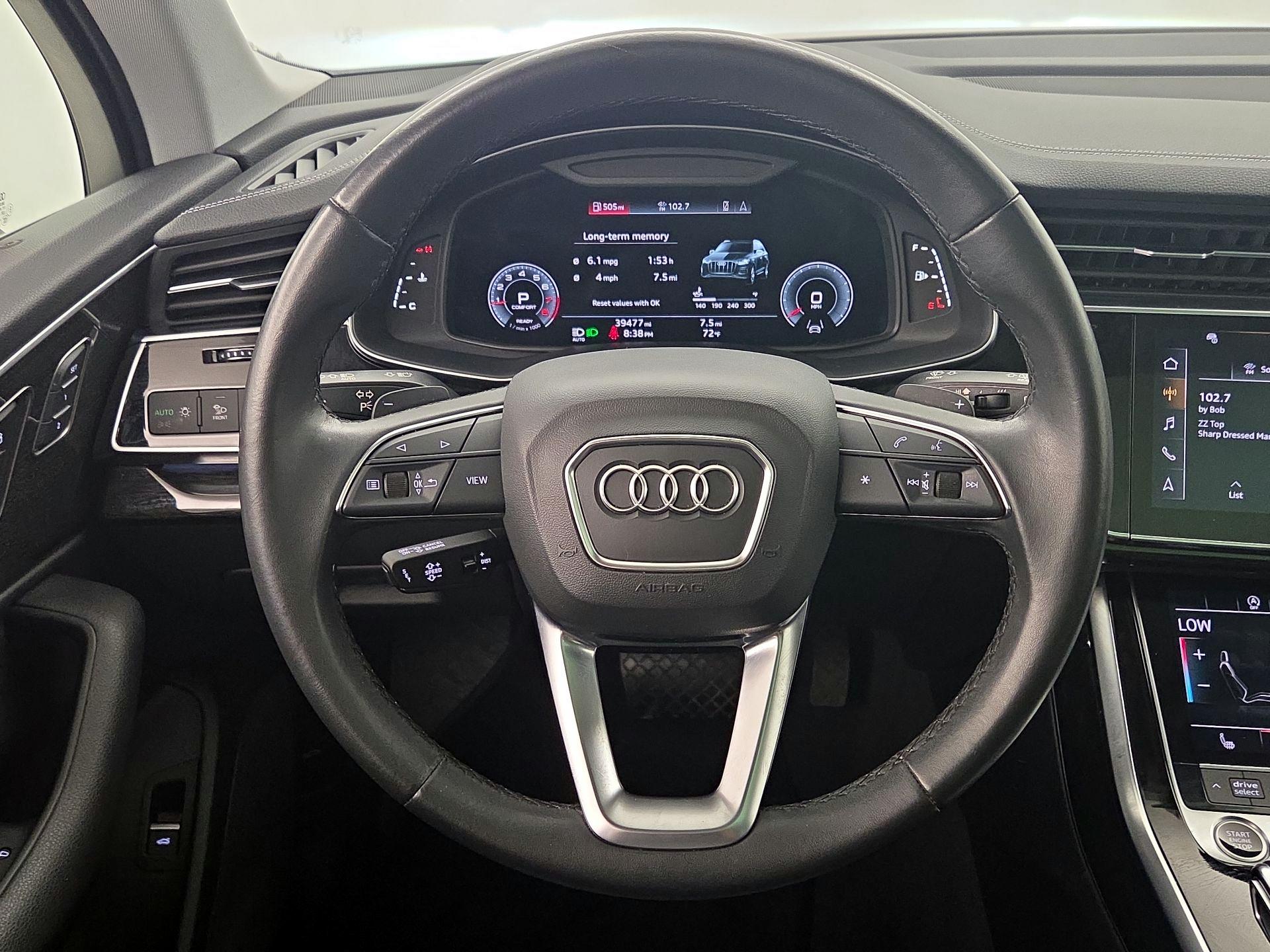 Thumbnail: 2023 Audi Q7 - 10