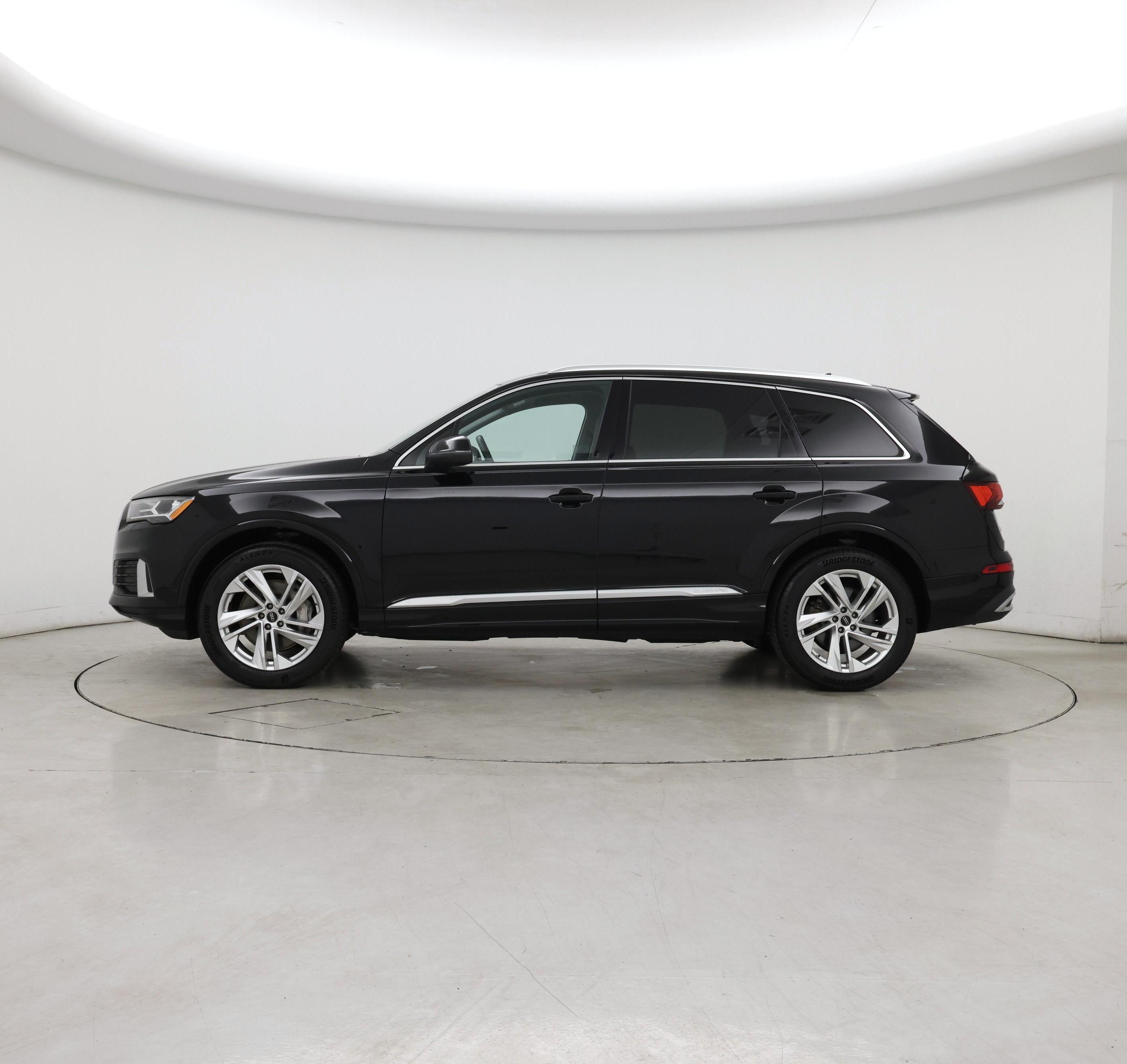 Thumbnail: 2023 Audi Q7 - 3