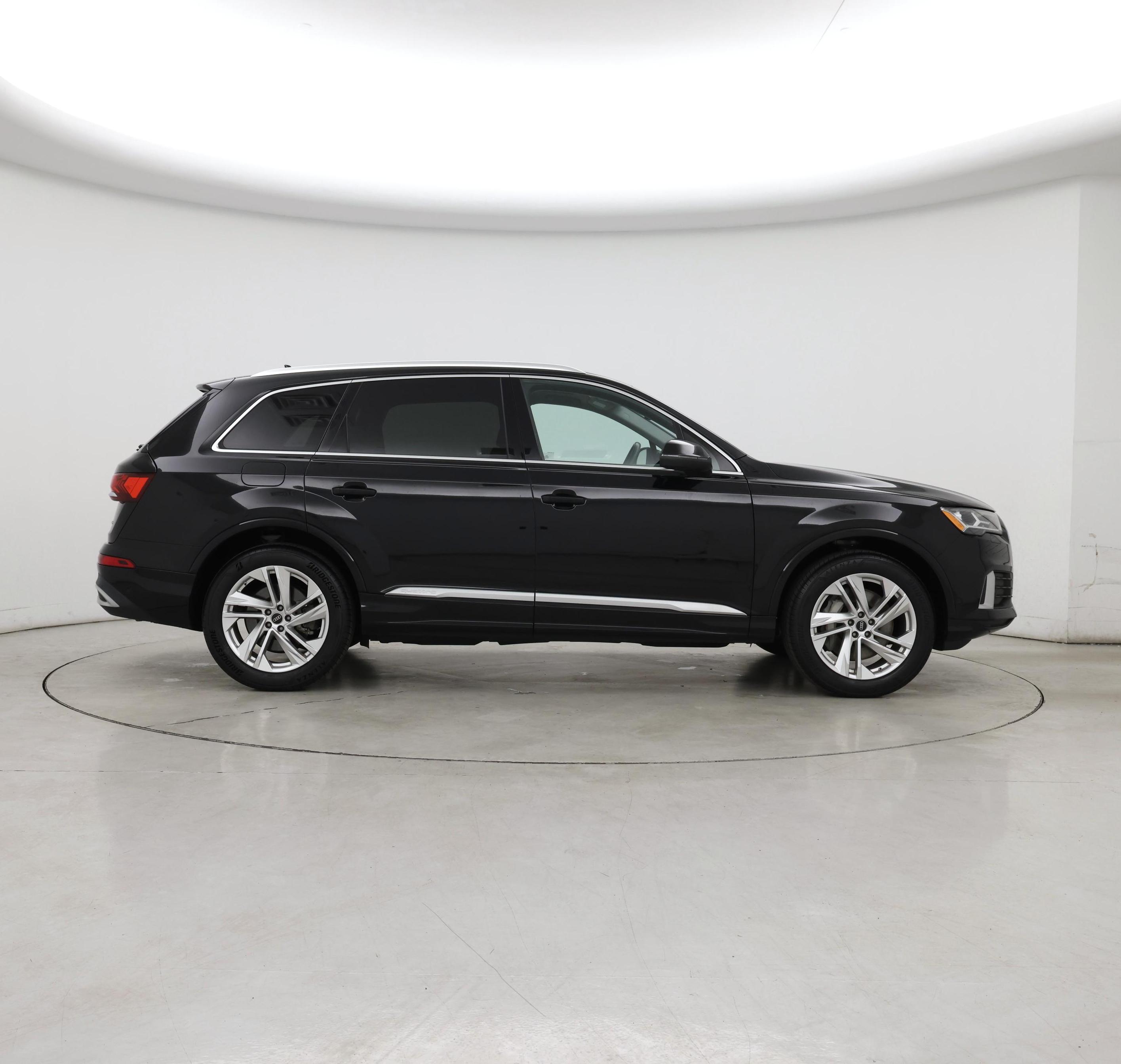 Thumbnail: 2023 Audi Q7 - 7