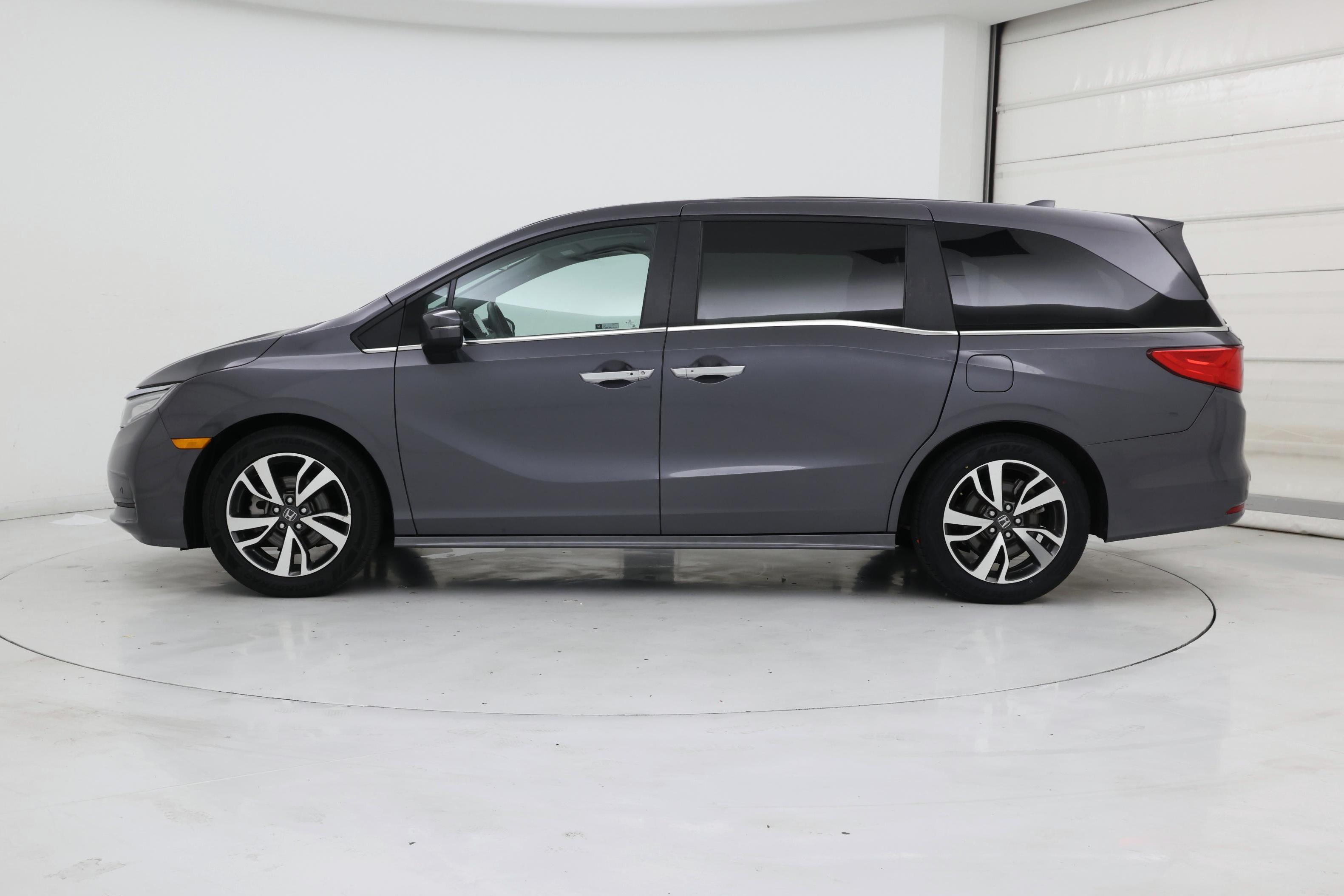 Thumbnail: 2023 Honda Odyssey - 3