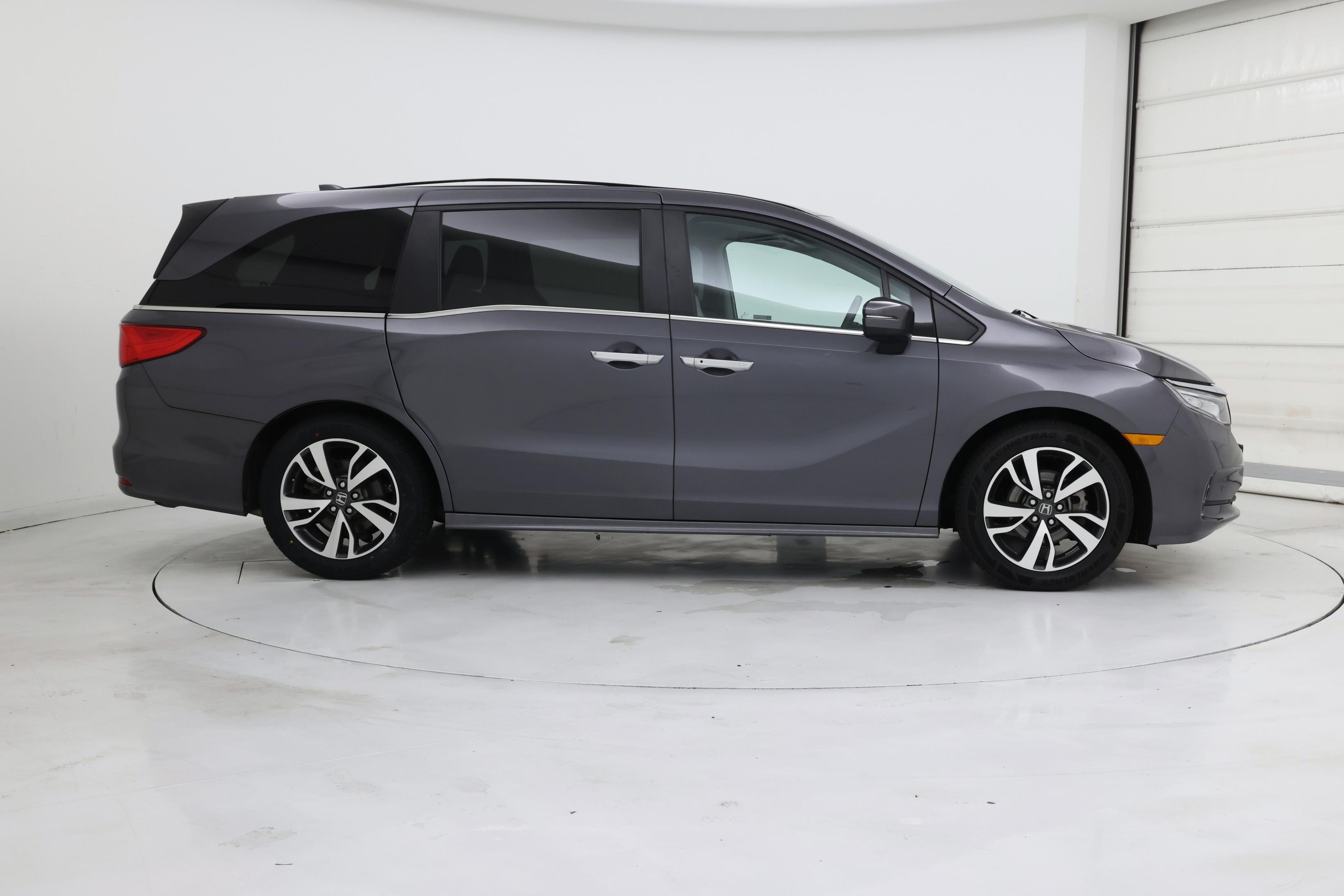 Thumbnail: 2023 Honda Odyssey - 7