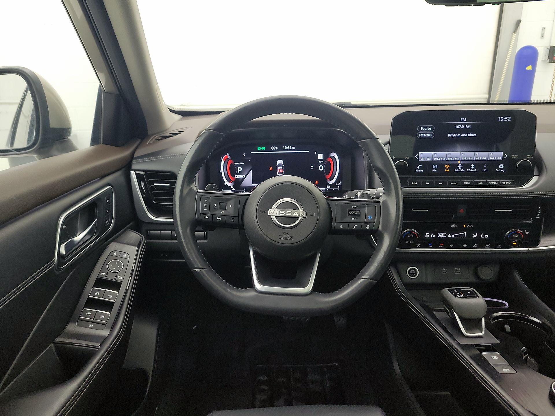 Thumbnail: 2023 Nissan Rogue - 10