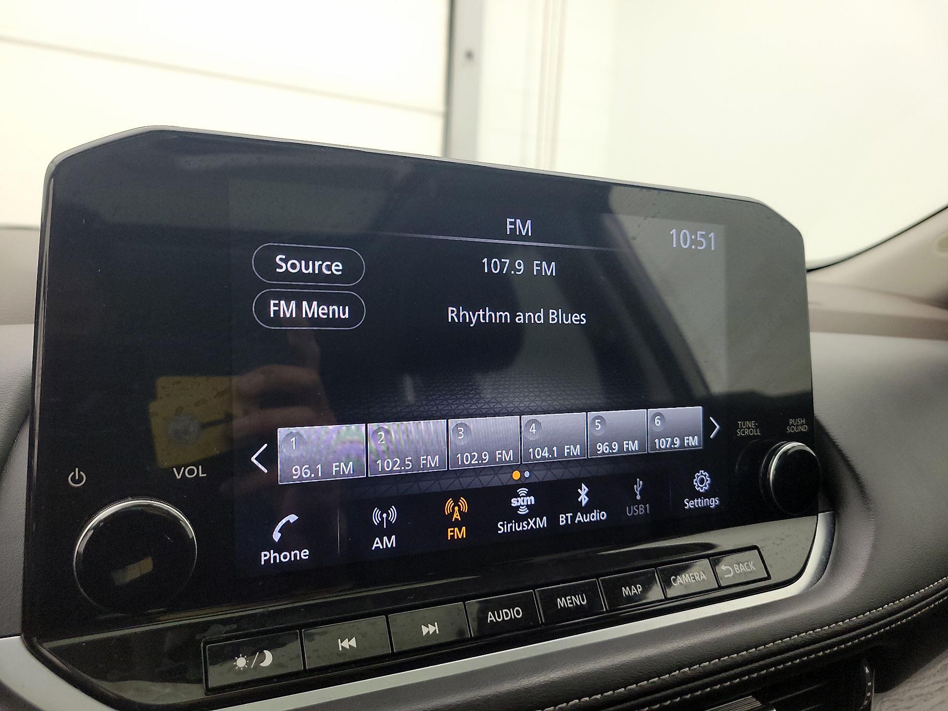 Thumbnail: 2023 Nissan Rogue - 15