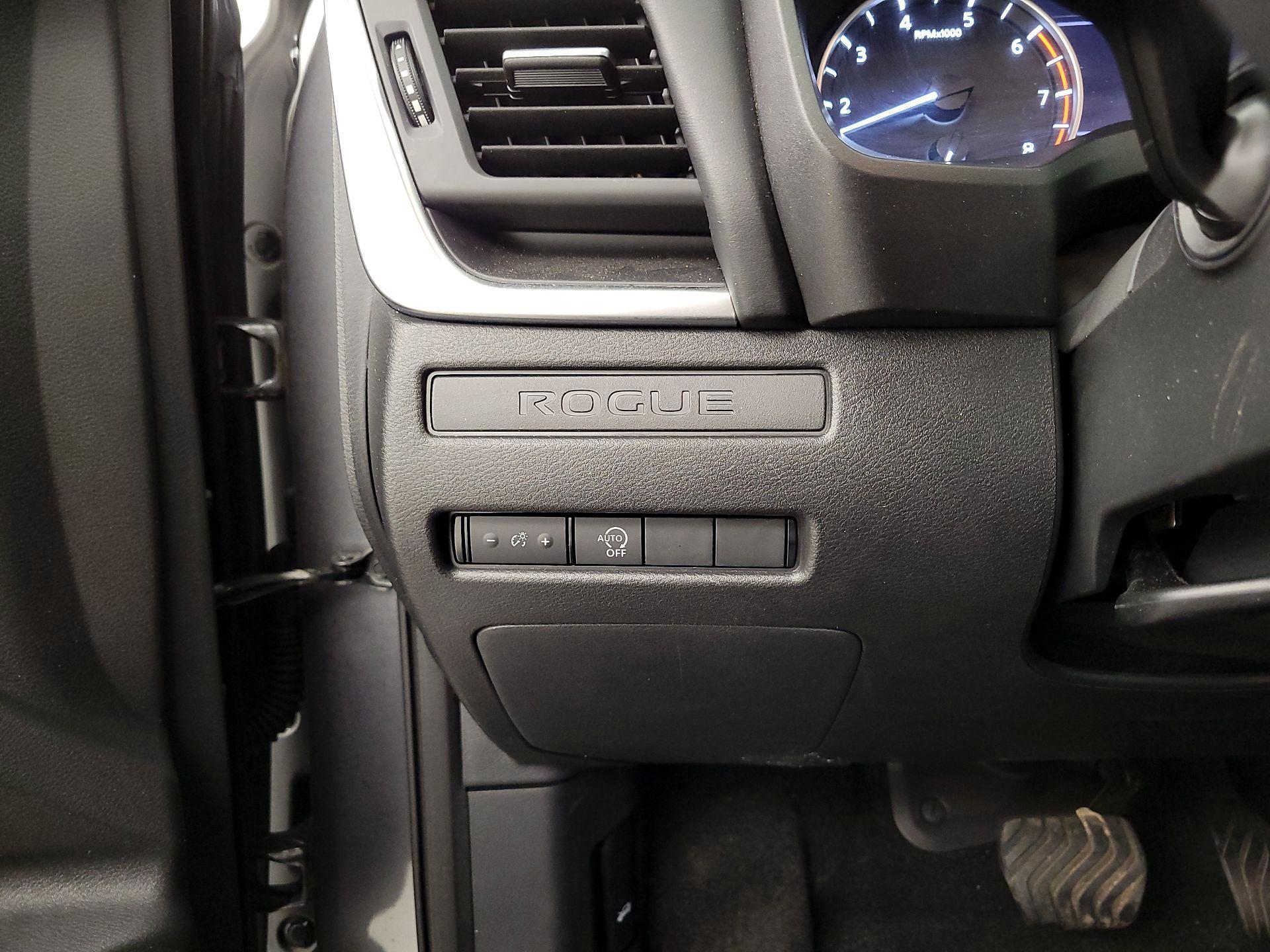 Thumbnail: 2023 Nissan Rogue - 13