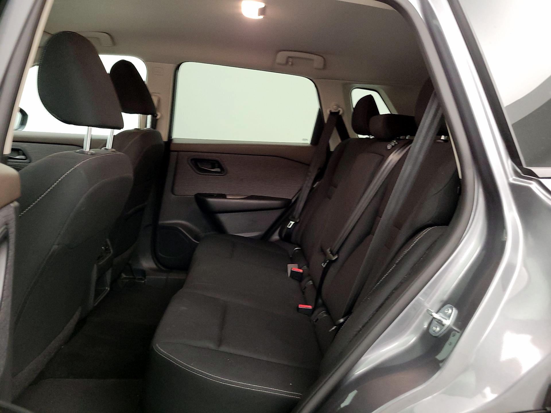 Thumbnail: 2023 Nissan Rogue - 19