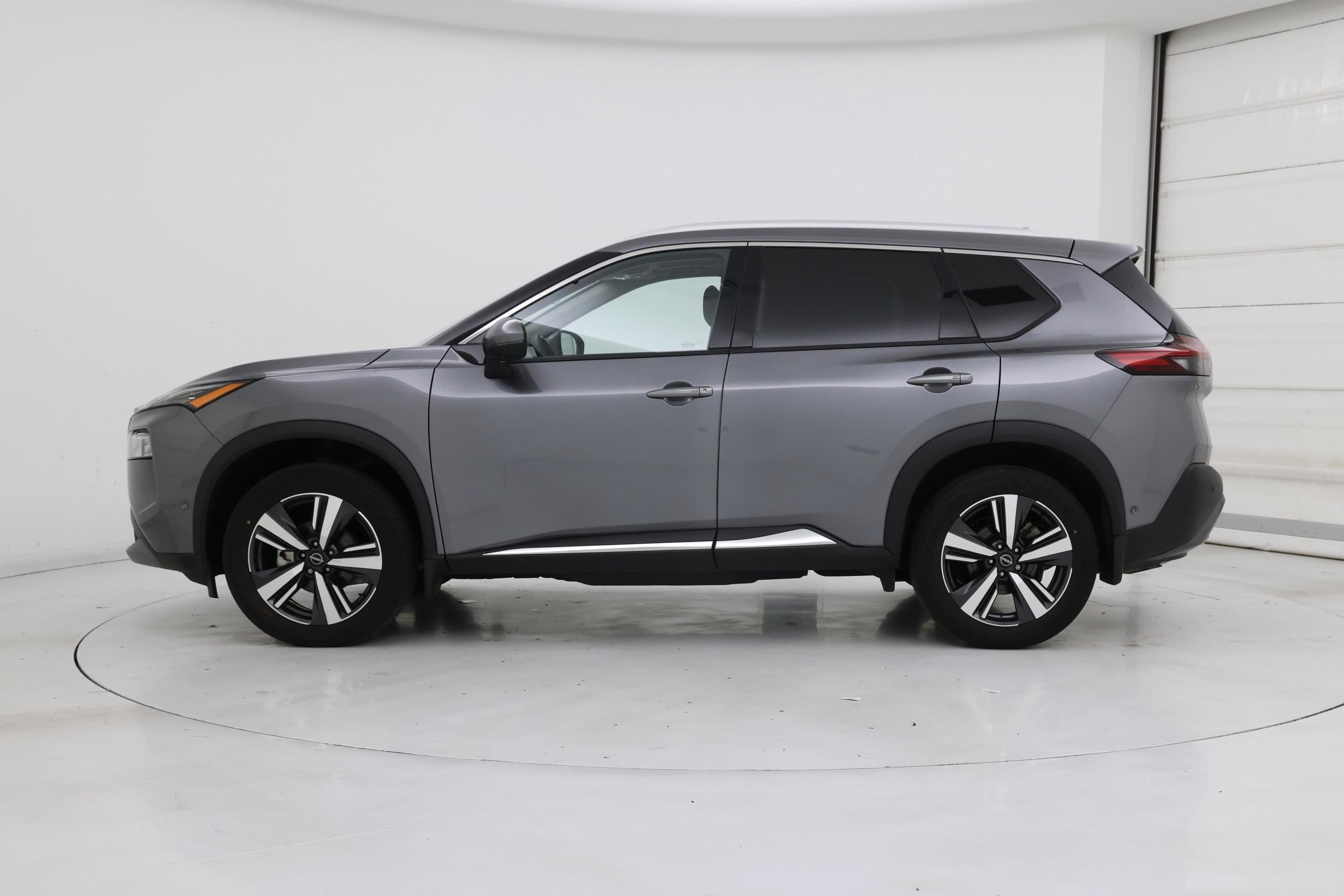Thumbnail: 2023 Nissan Rogue - 3
