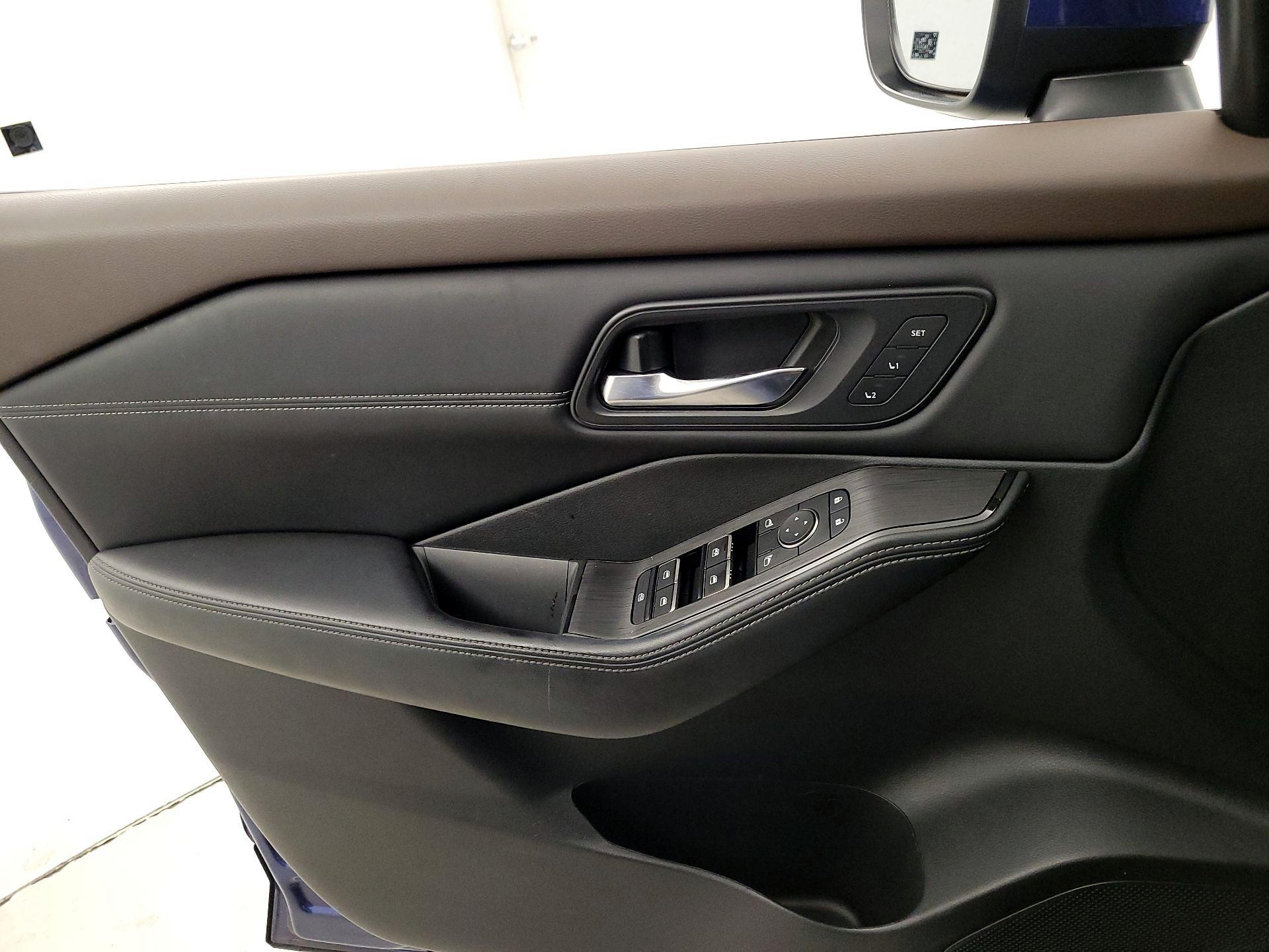 Thumbnail: 2023 Nissan Rogue - 12