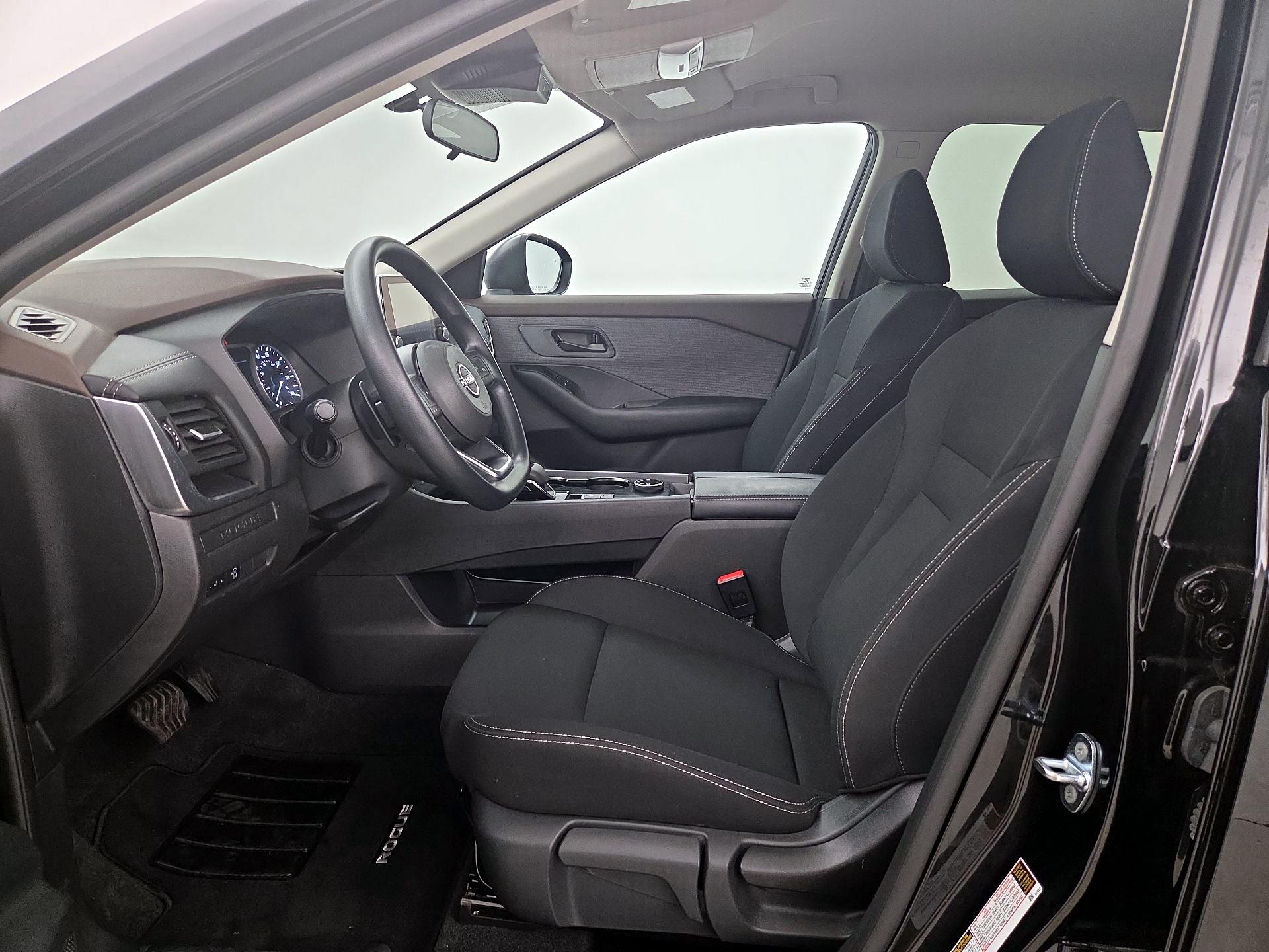Thumbnail: 2023 Nissan Rogue - 11
