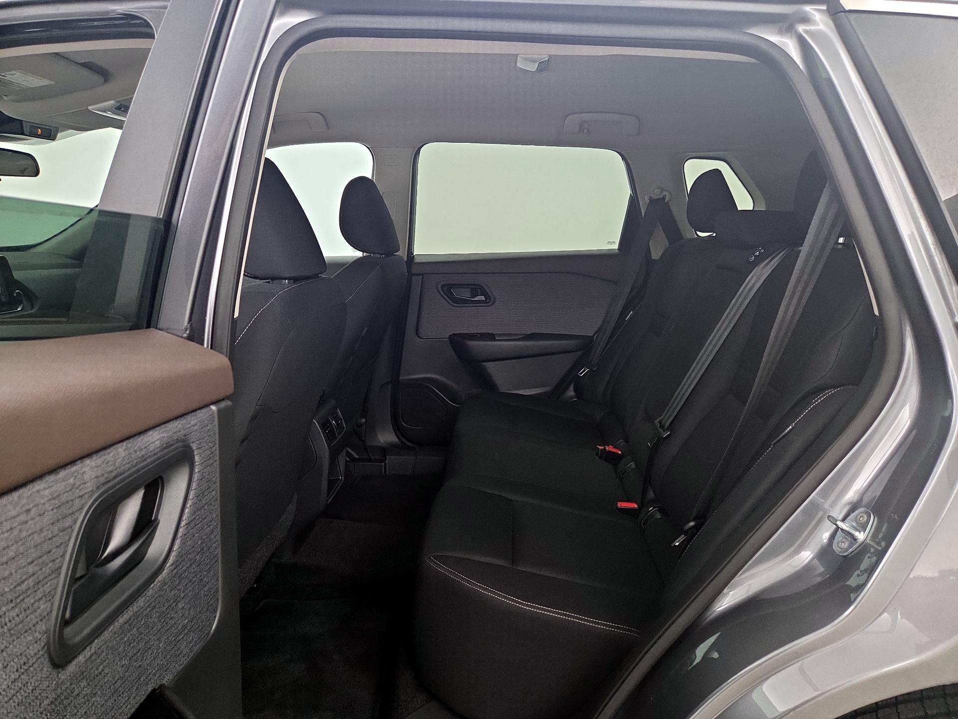 Thumbnail: 2023 Nissan Rogue - 19