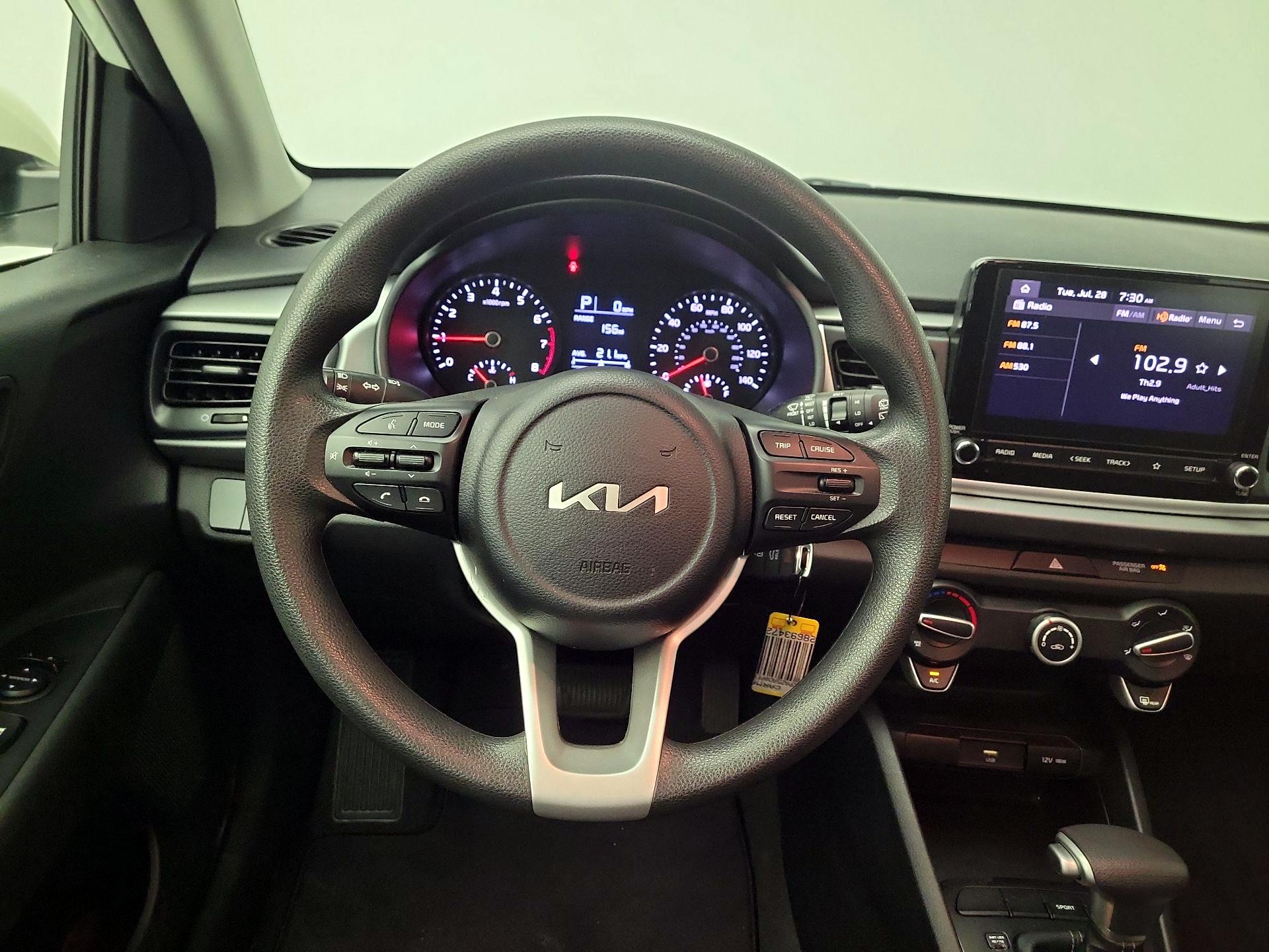 Thumbnail: 2023 Kia Rio - 10