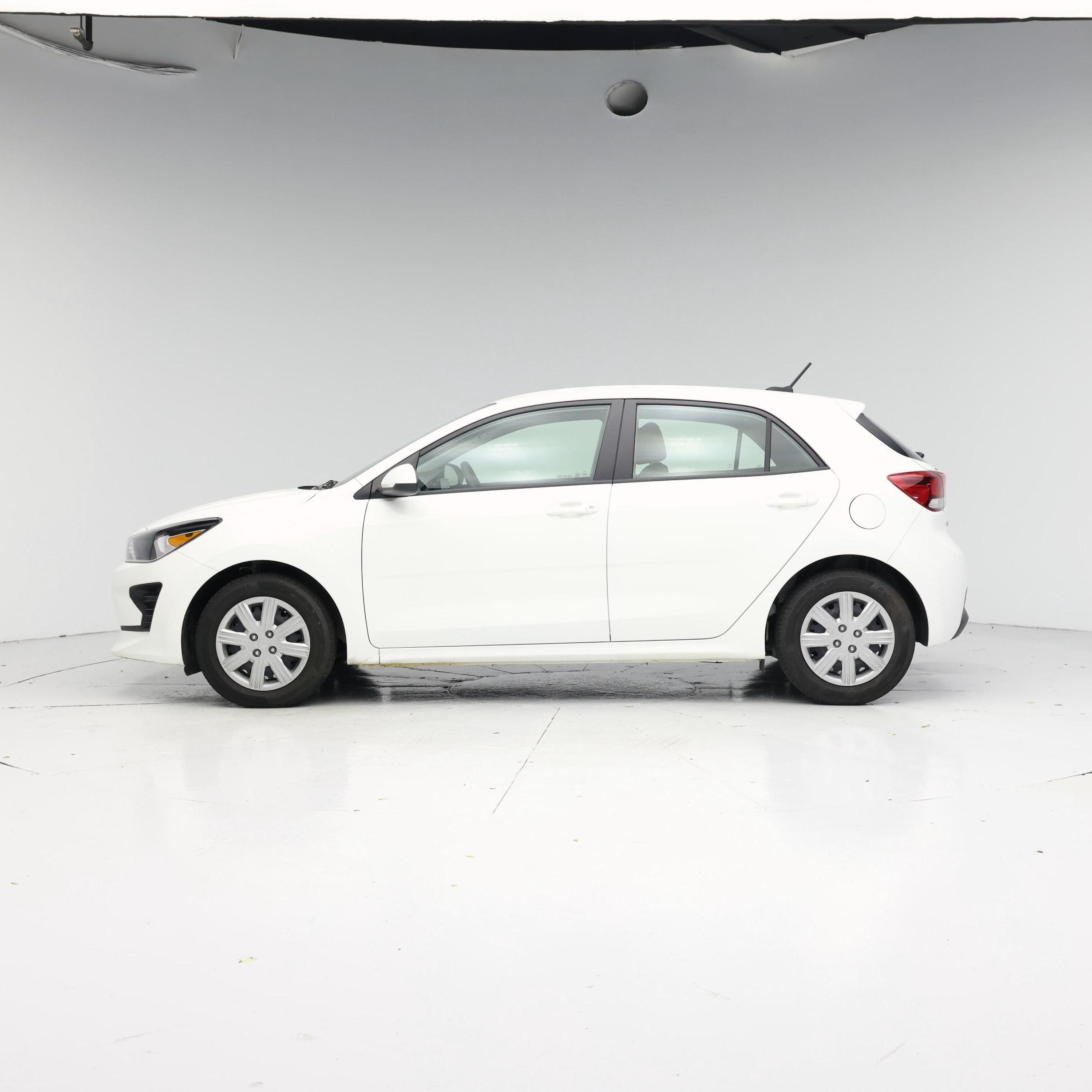 Thumbnail: 2023 Kia Rio - 3