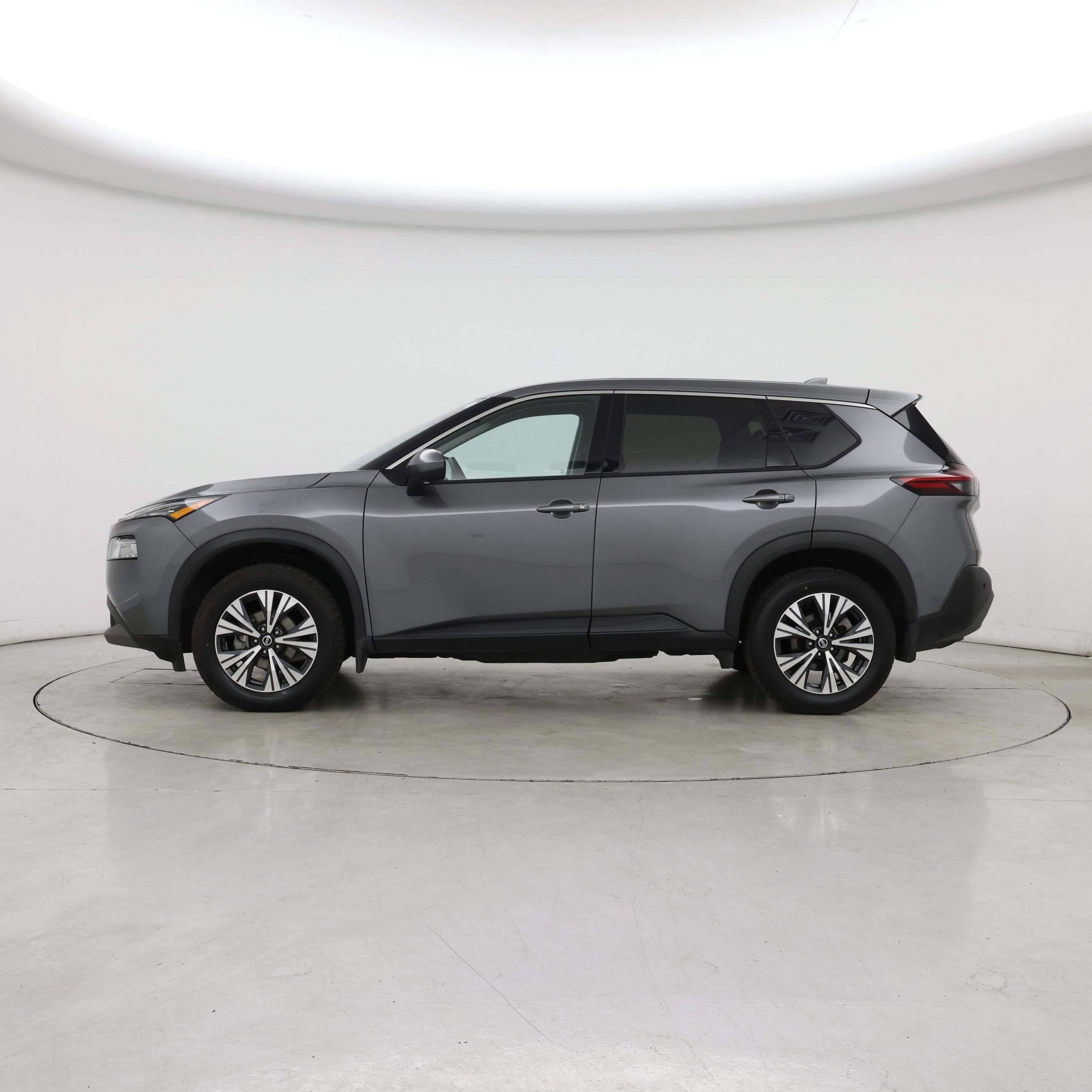 Thumbnail: 2021 Nissan Rogue - 3