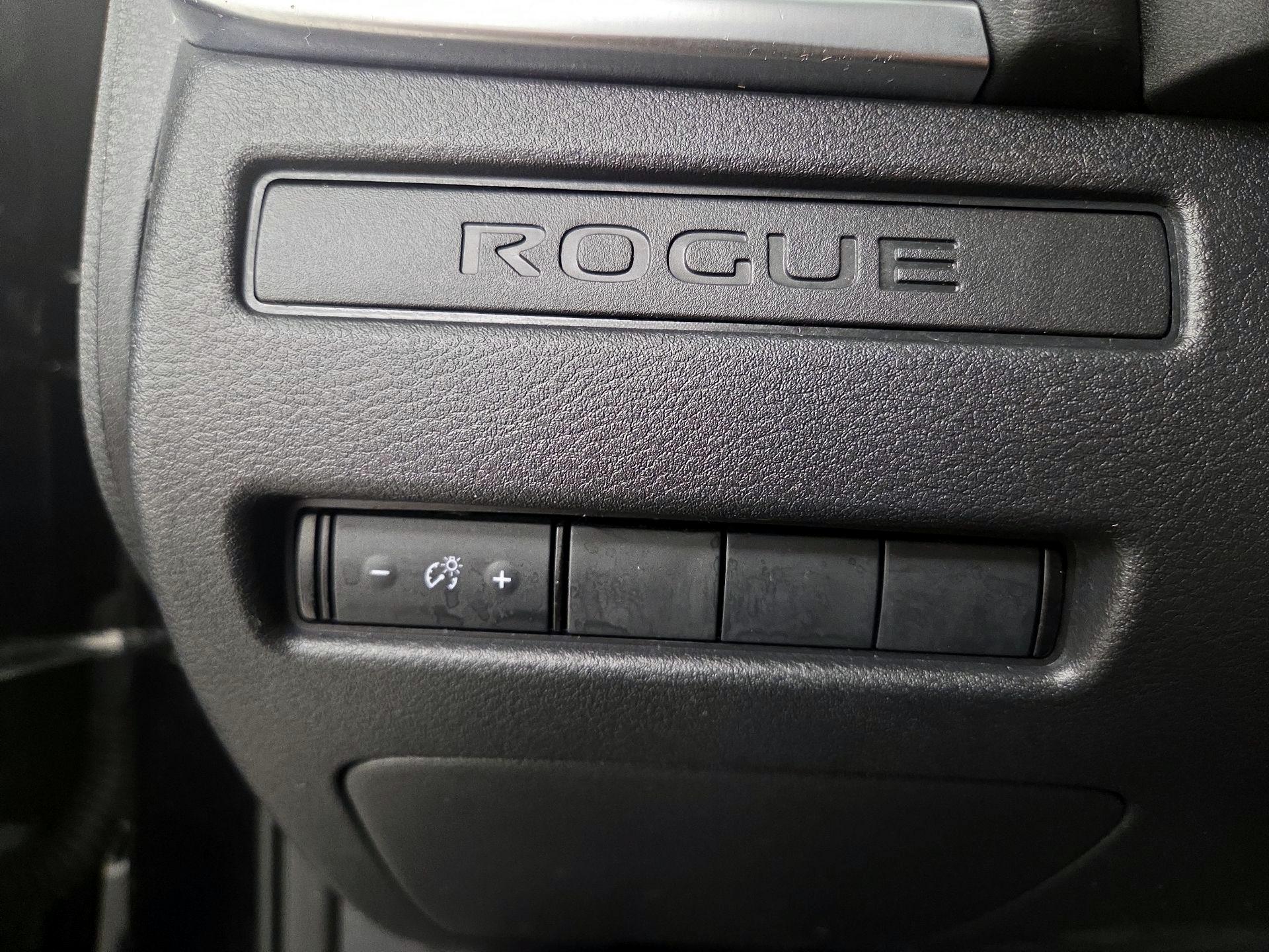 Thumbnail: 2022 Nissan Rogue - 13