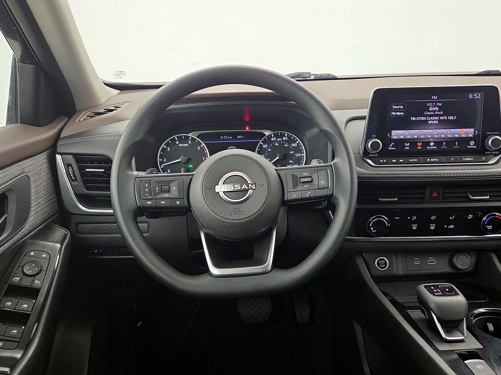 Thumbnail: 2023 Nissan Rogue - 10