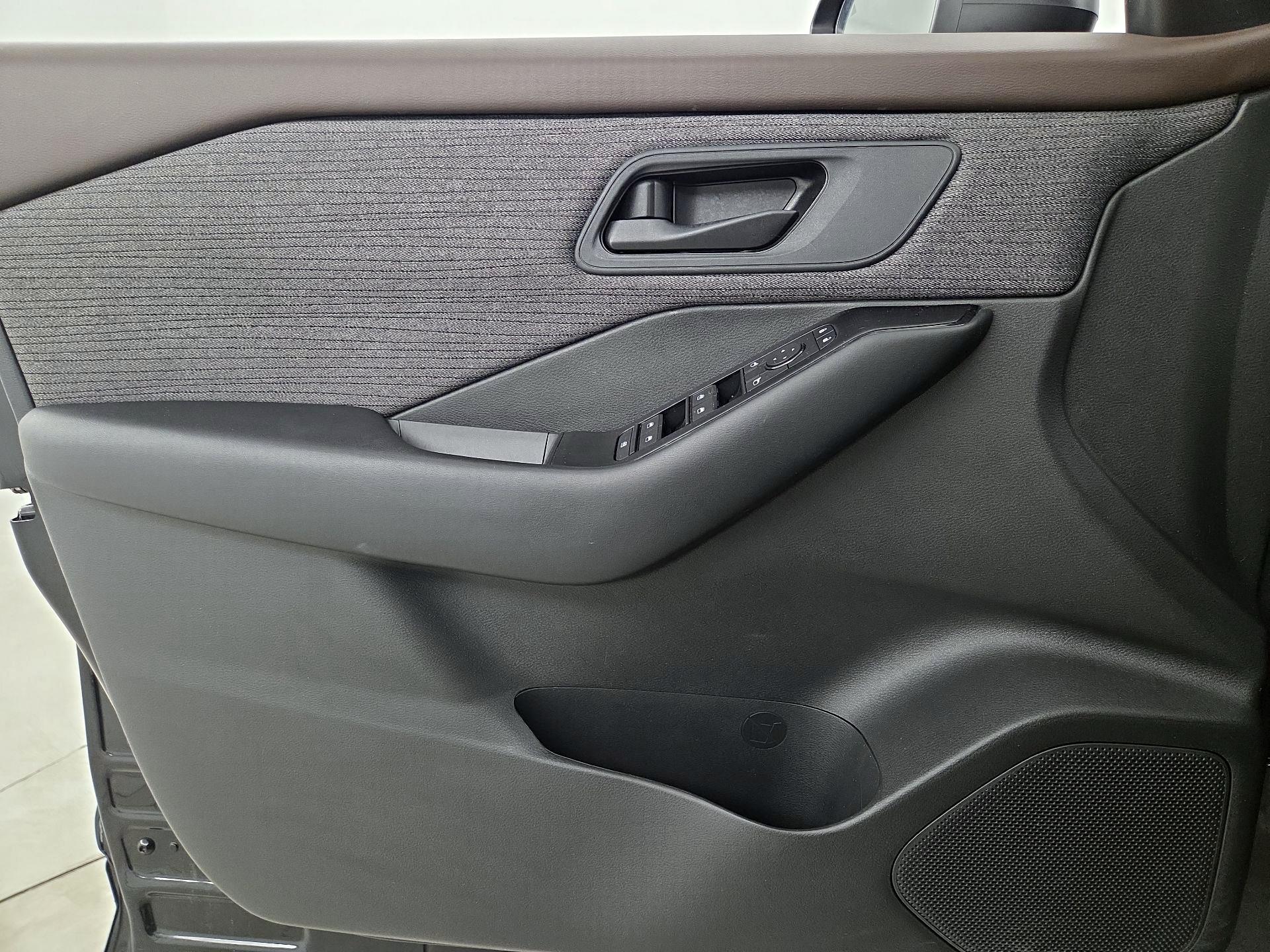 Thumbnail: 2023 Nissan Rogue - 12