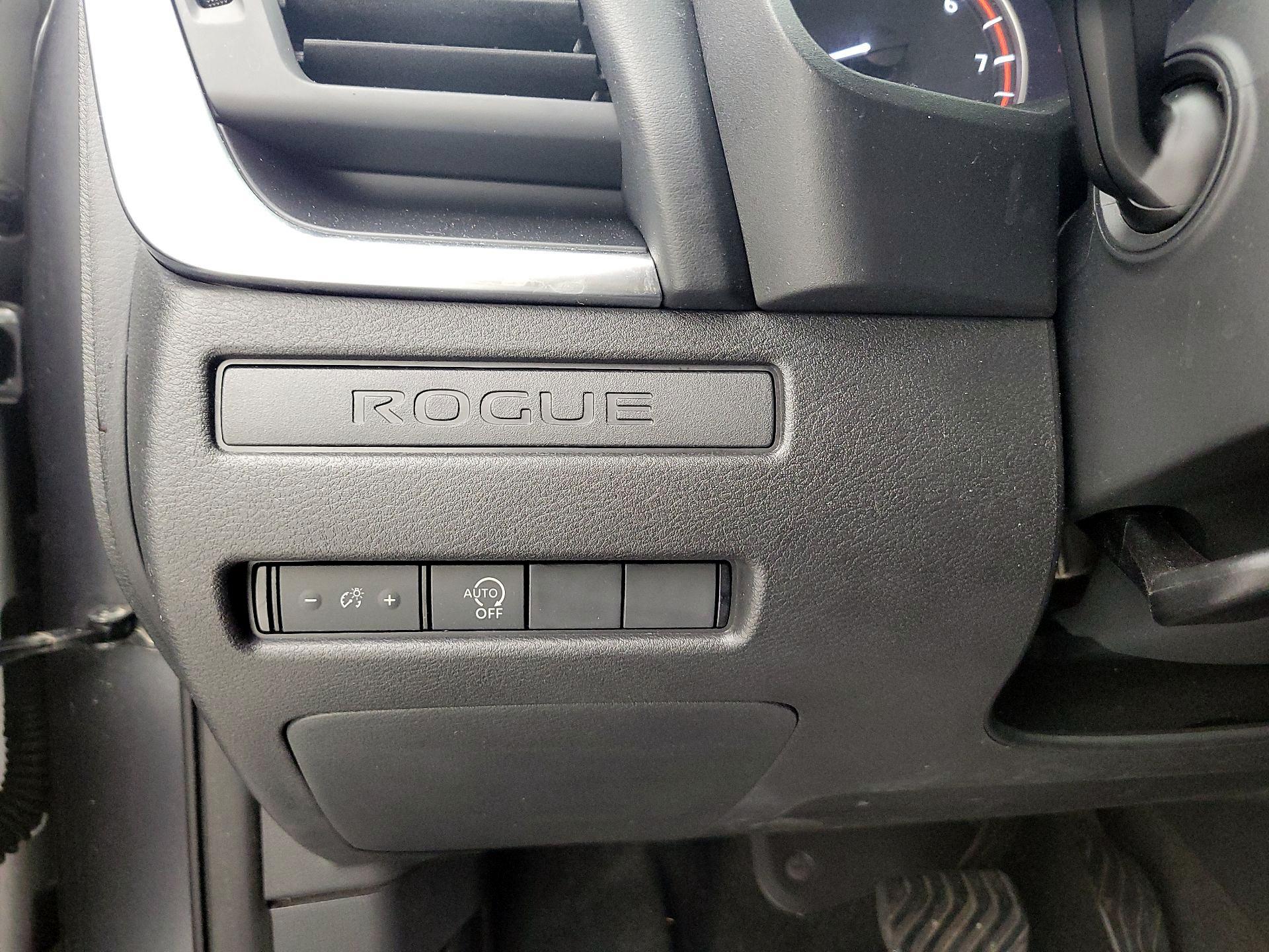 Thumbnail: 2023 Nissan Rogue - 13