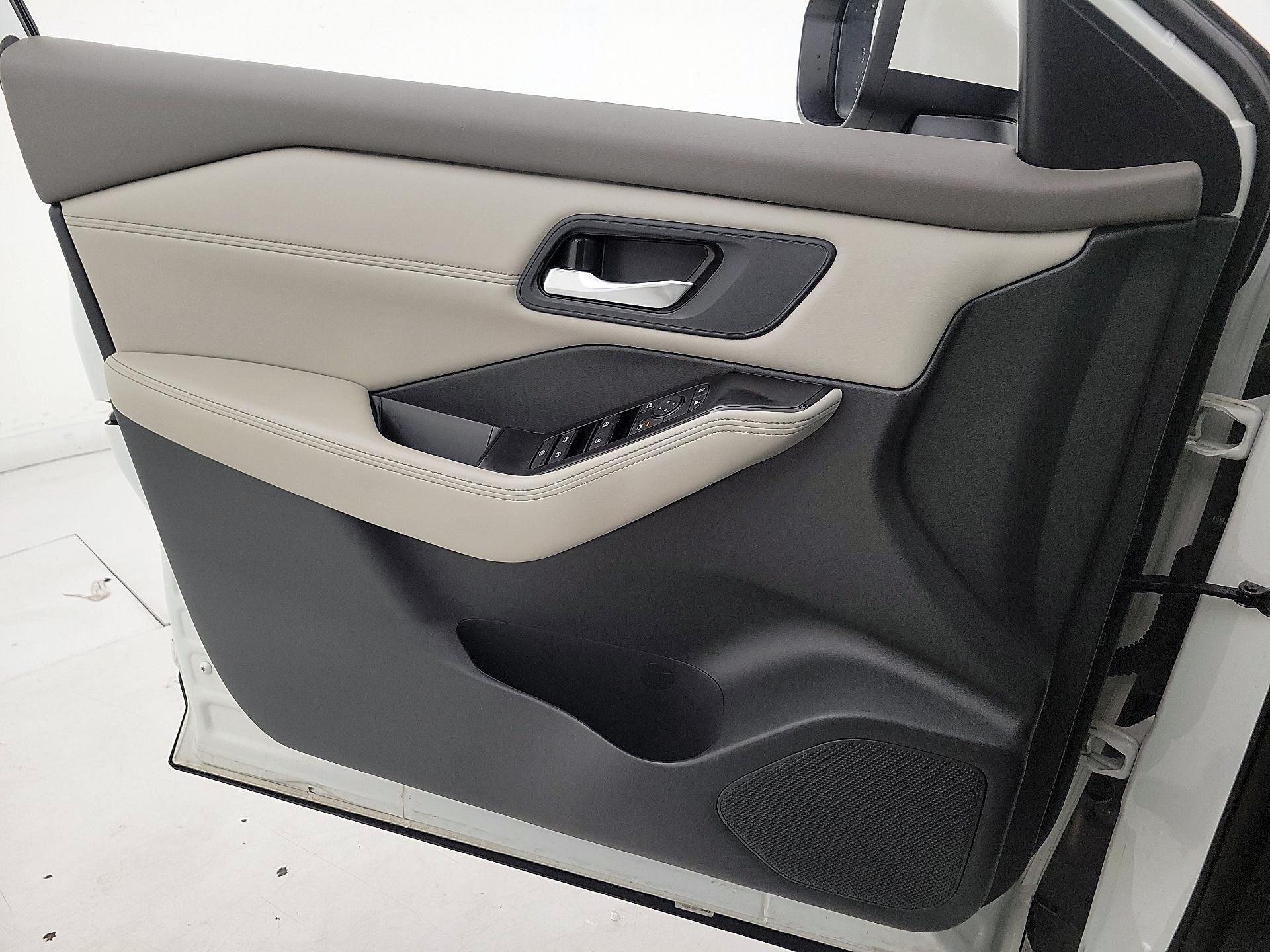 Thumbnail: 2023 Nissan Rogue - 12