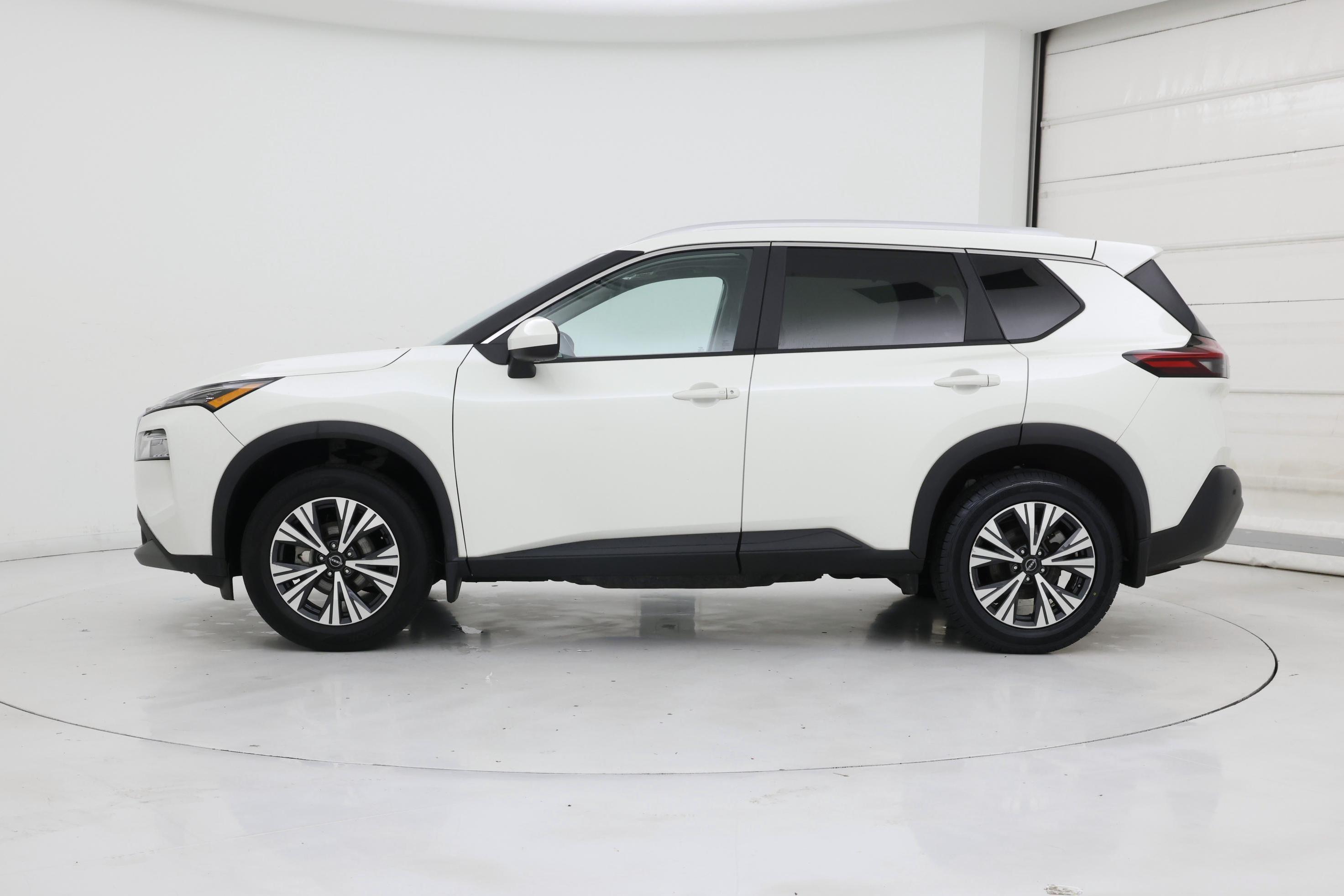 Thumbnail: 2023 Nissan Rogue - 3