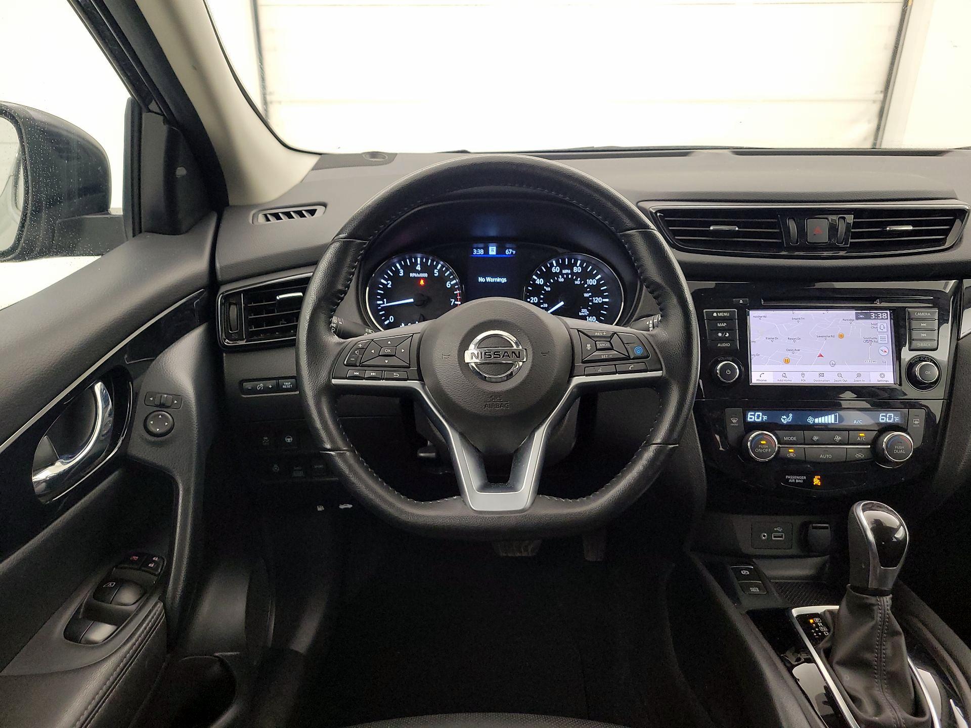Thumbnail: 2022 Nissan Rogue Sport - 10