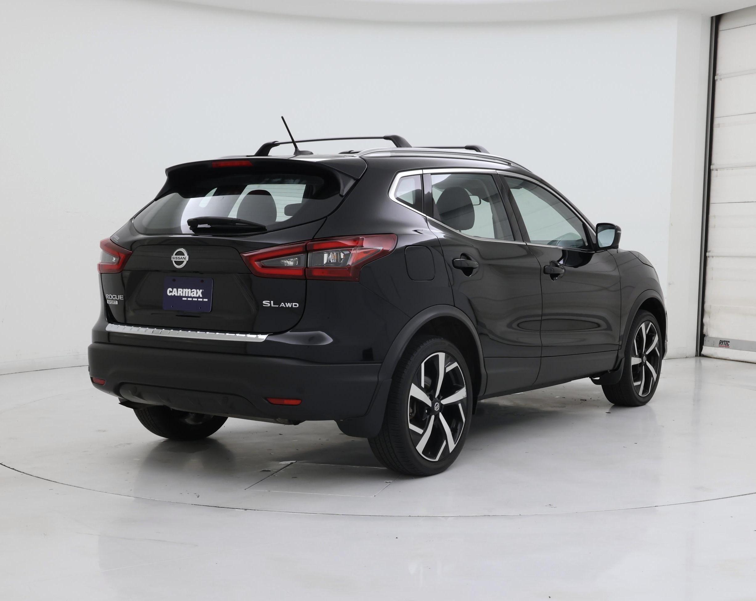 Thumbnail: 2022 Nissan Rogue Sport - 8