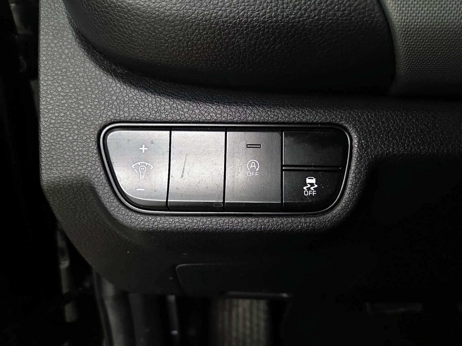 2021 Kia Seltos LX - Photo 14