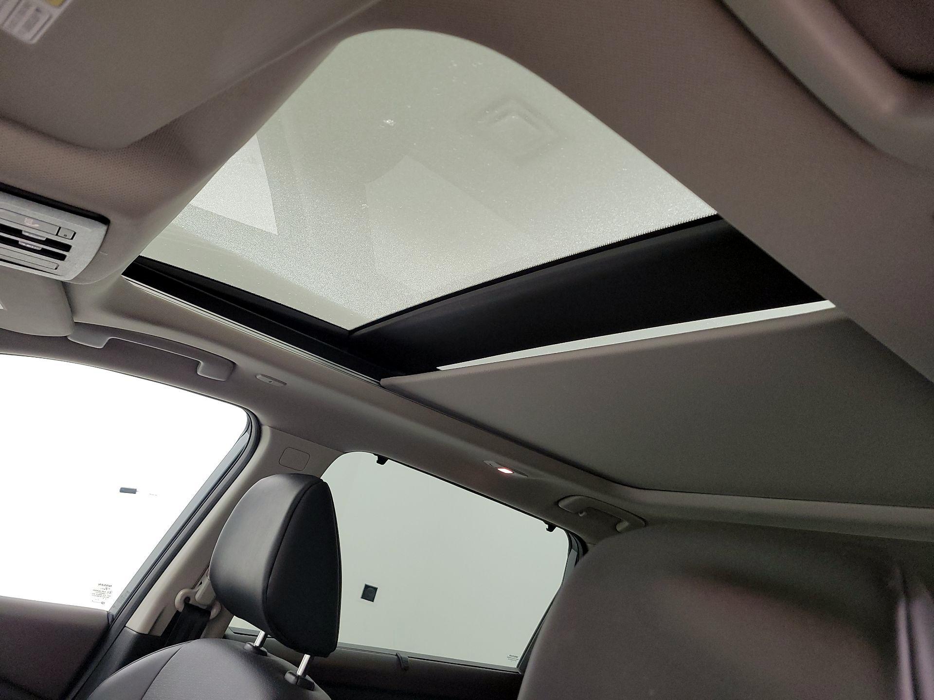 Thumbnail: 2023 Nissan Rogue - 19