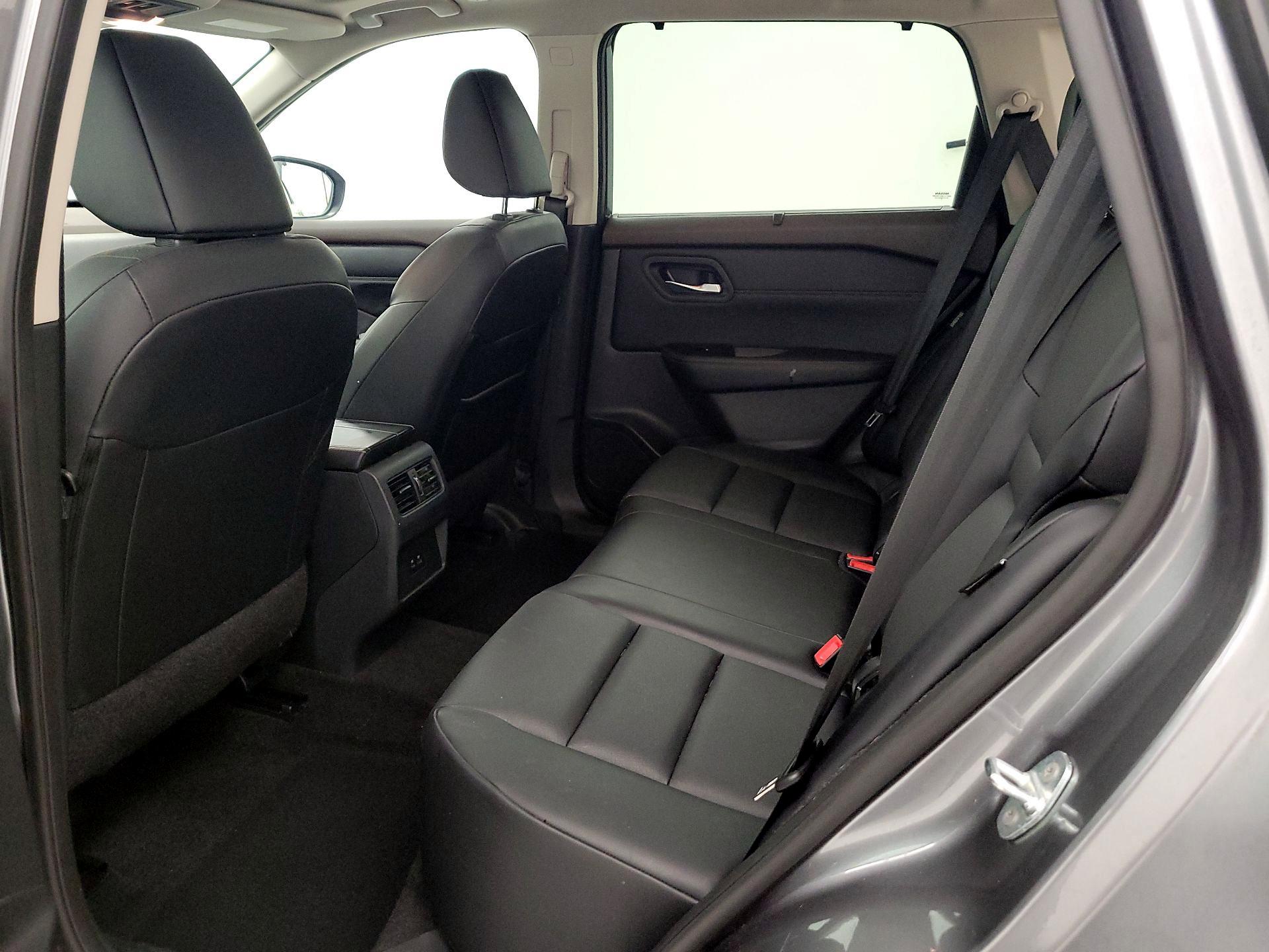 Thumbnail: 2023 Nissan Rogue - 20