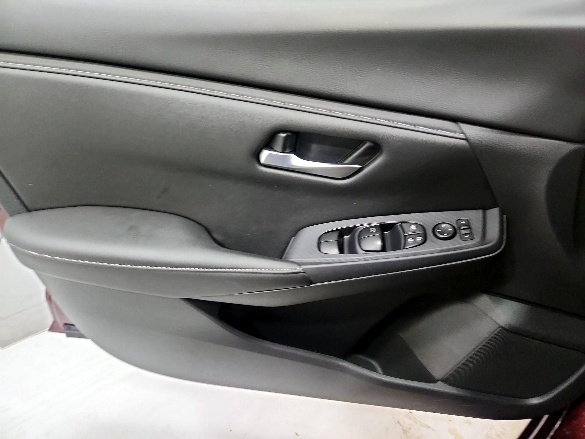 Thumbnail: 2025 Nissan Sentra - 12