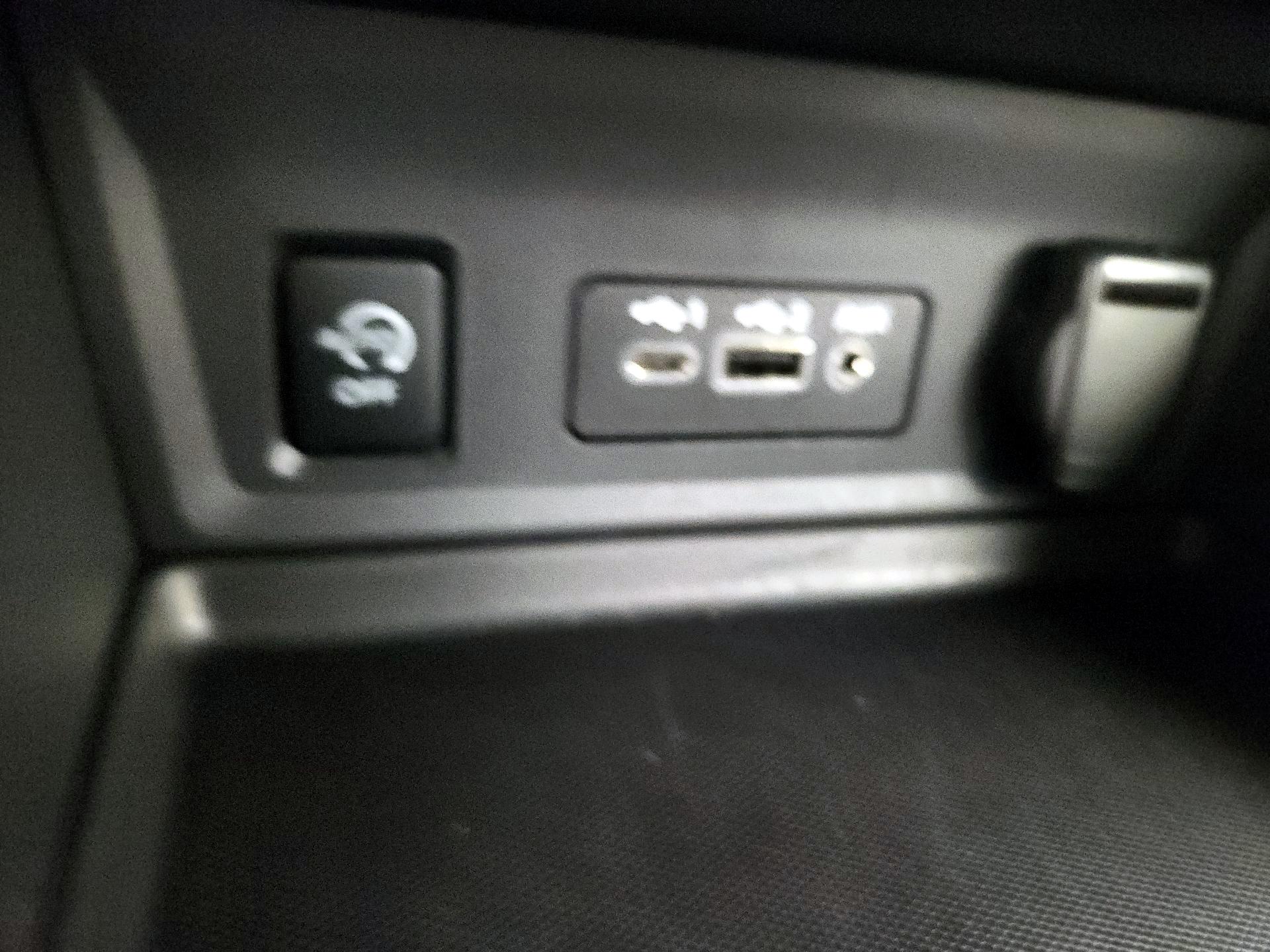 Thumbnail: 2025 Nissan Sentra - 18