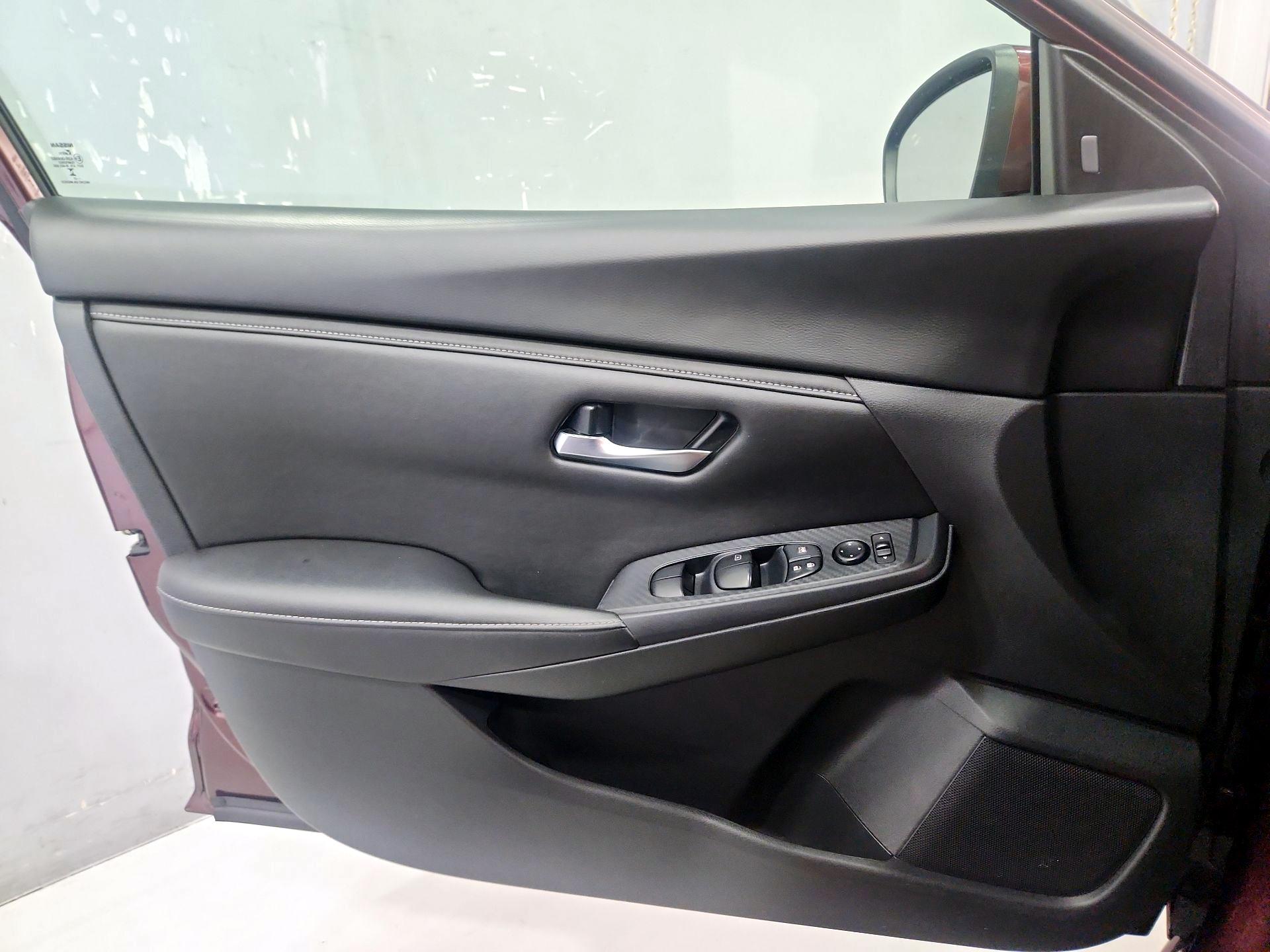 Thumbnail: 2023 Nissan Sentra - 12