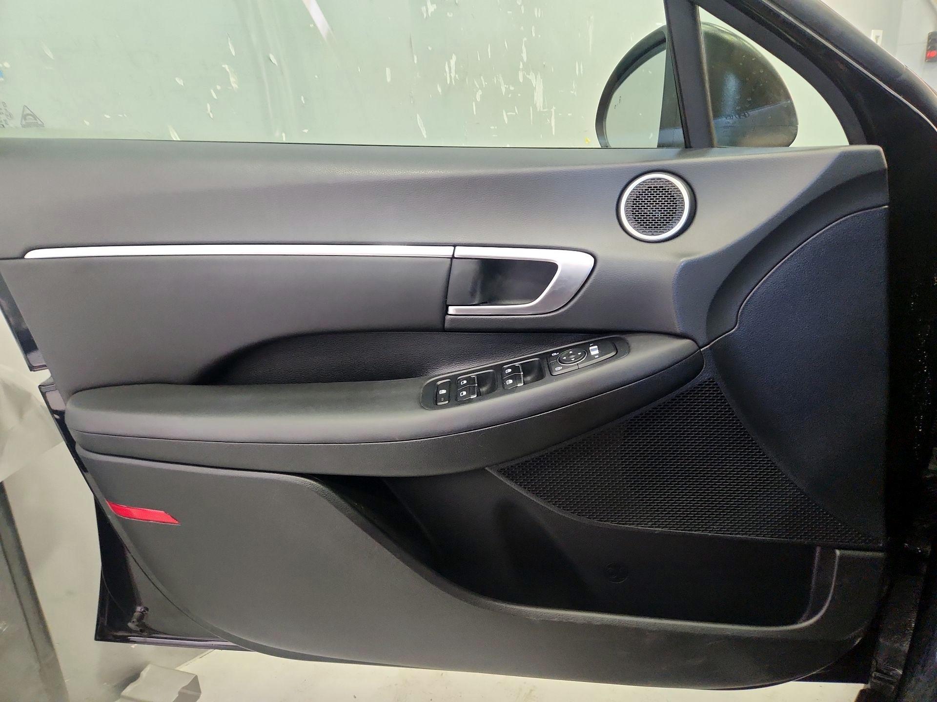 Thumbnail: 2023 Hyundai Sonata - 12