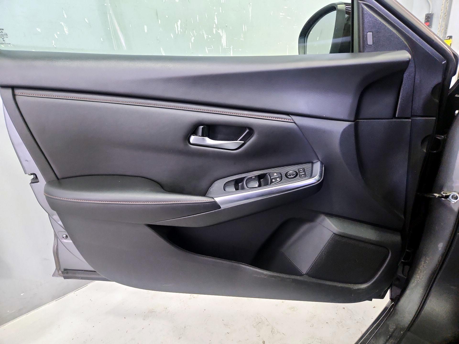 Thumbnail: 2023 Nissan Sentra - 12