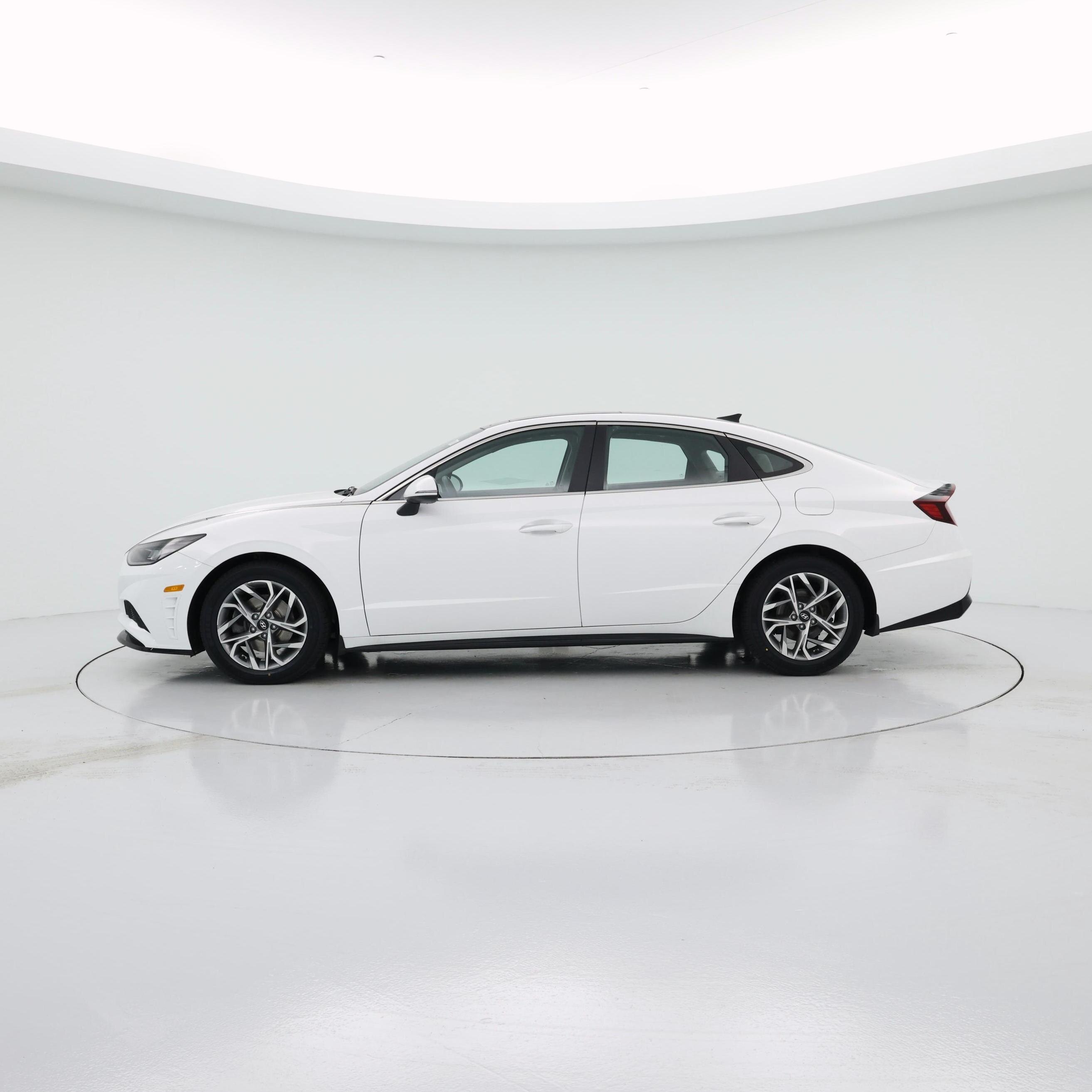 Thumbnail: 2023 Hyundai Sonata - 3