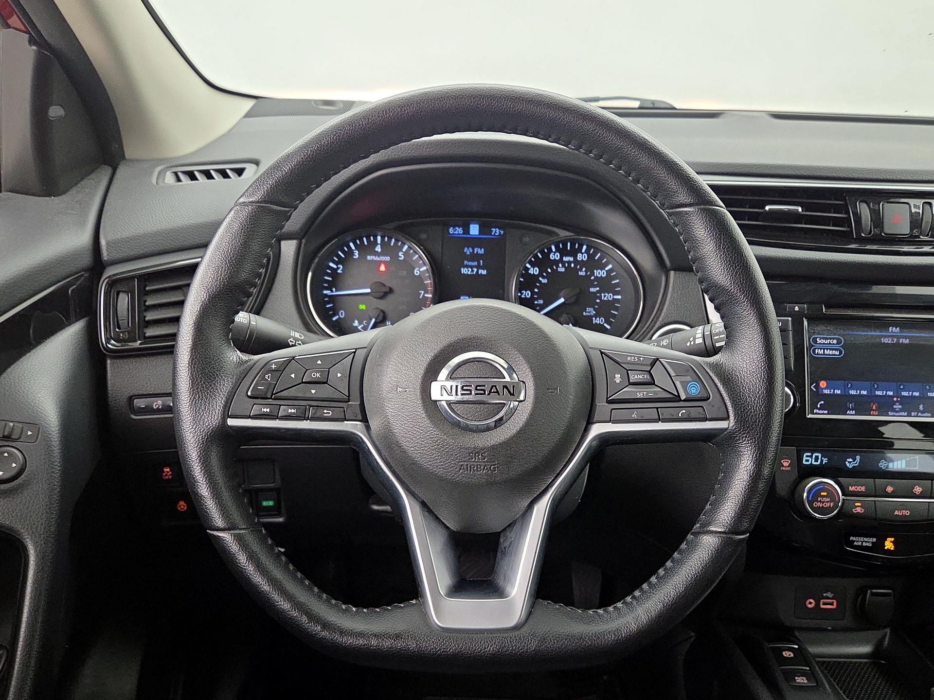 Thumbnail: 2022 Nissan Rogue Sport - 10