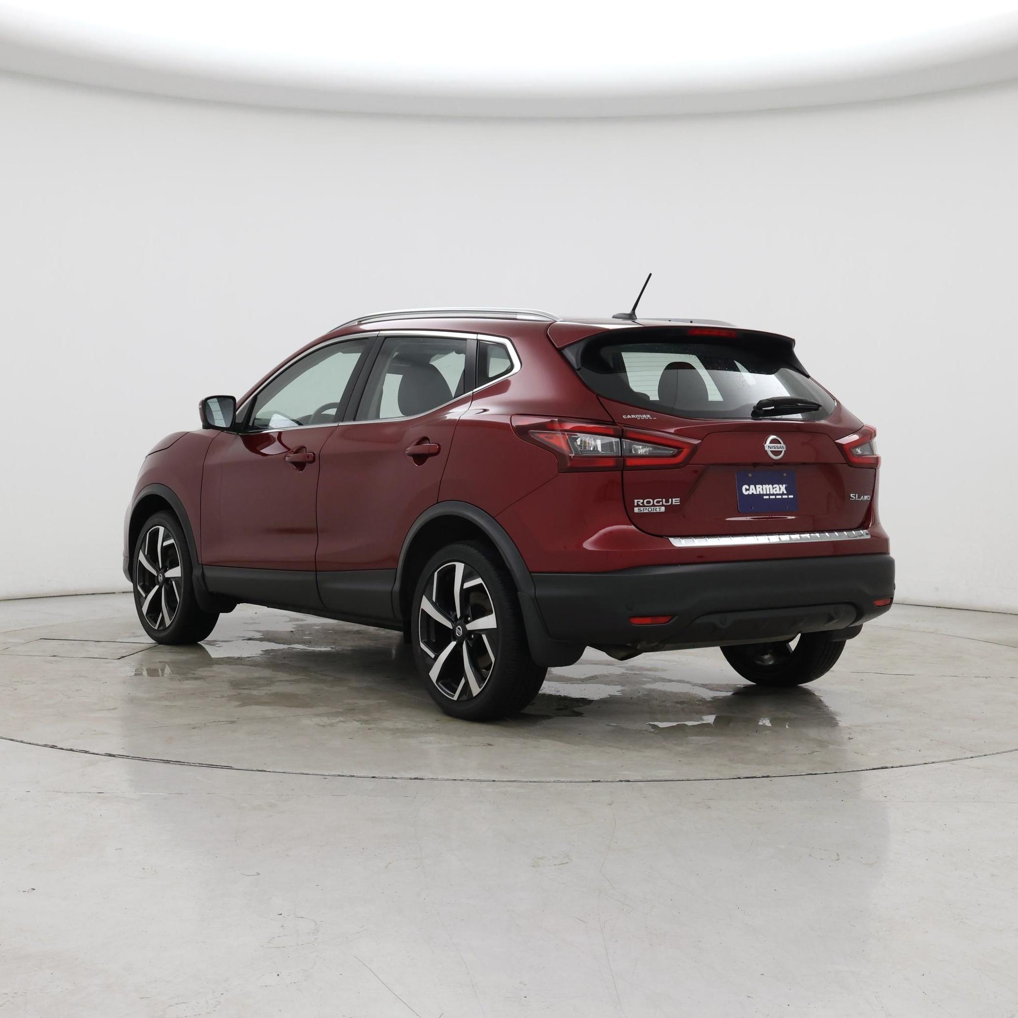 Thumbnail: 2022 Nissan Rogue Sport - 2