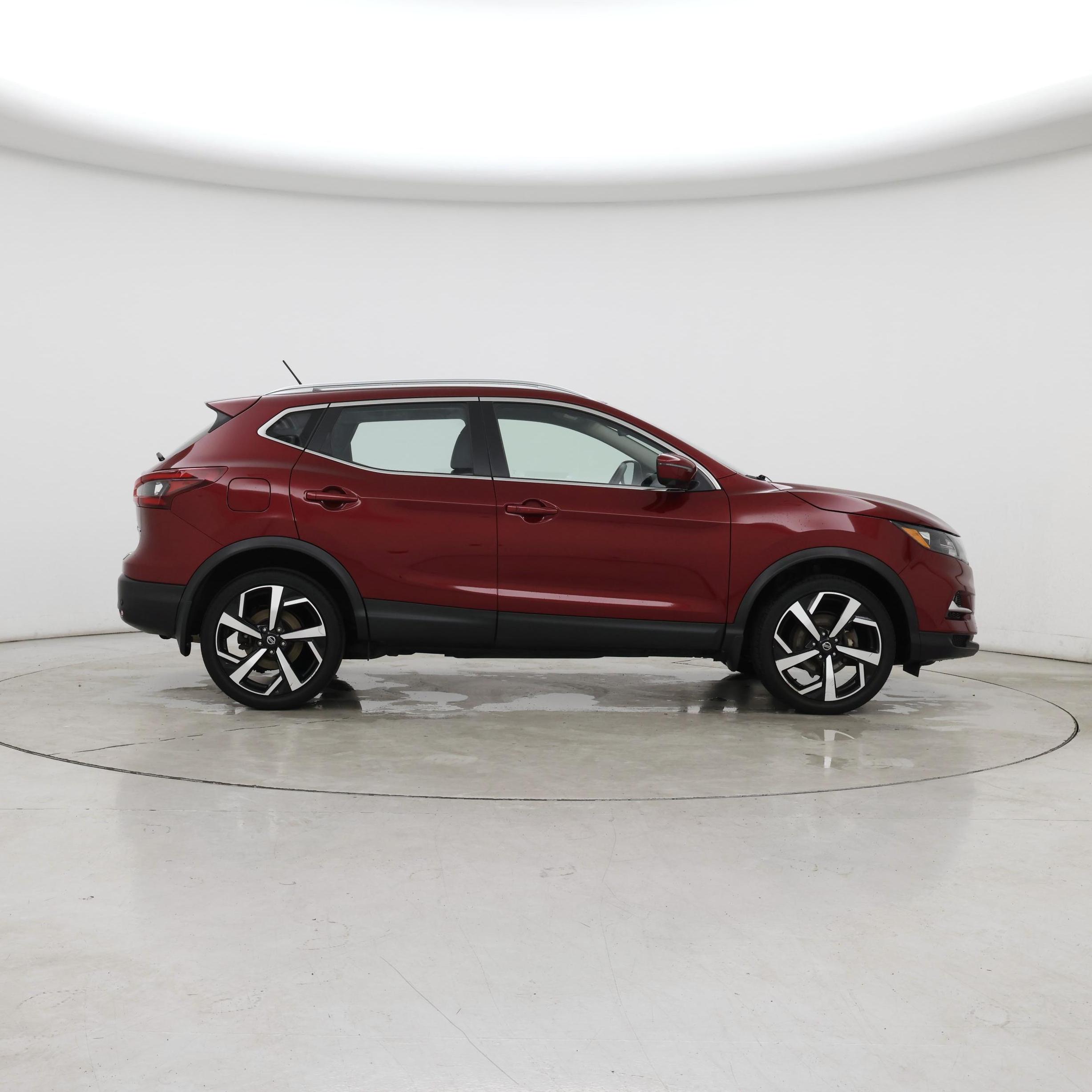 Thumbnail: 2022 Nissan Rogue Sport - 7