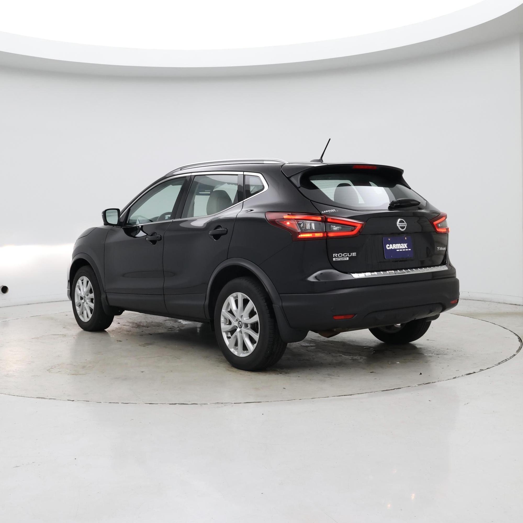 Thumbnail: 2022 Nissan Rogue Sport - 2