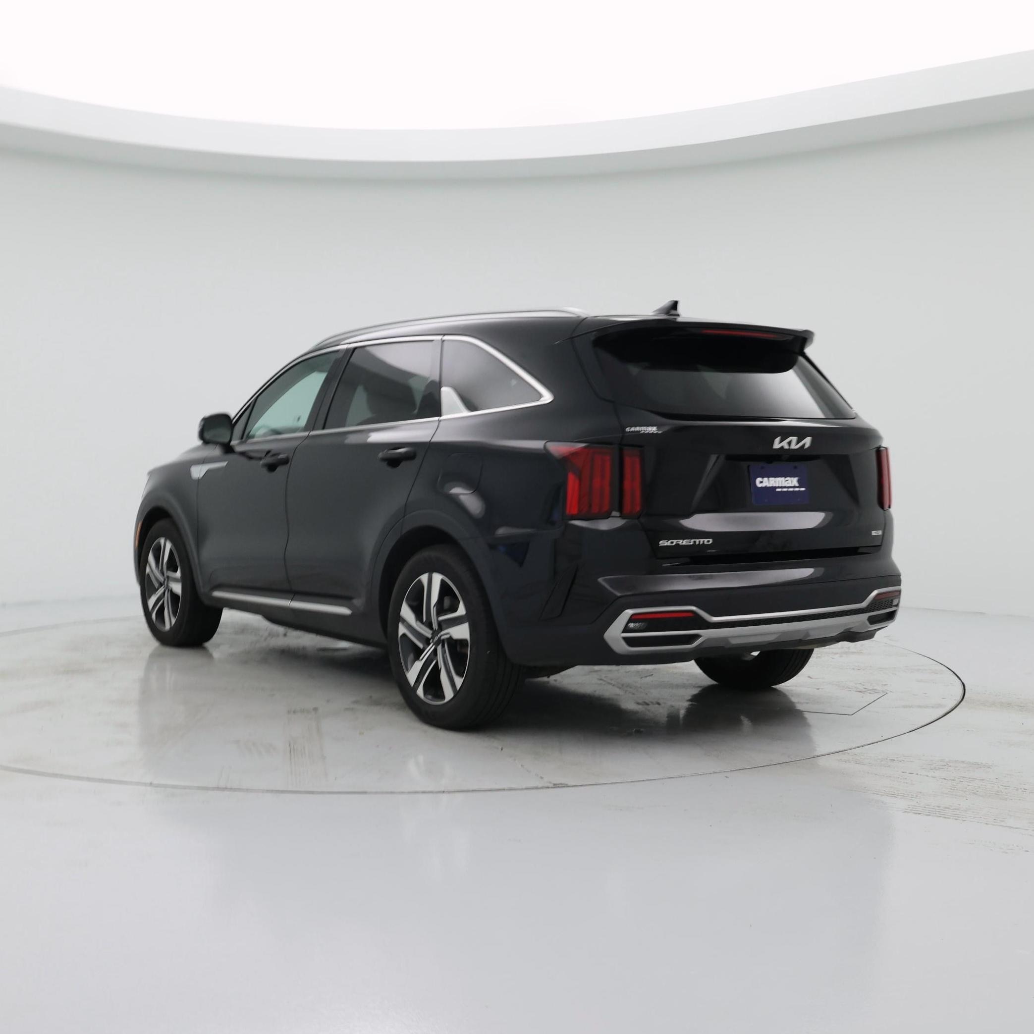 Thumbnail: 2023 Kia Sorento - 2