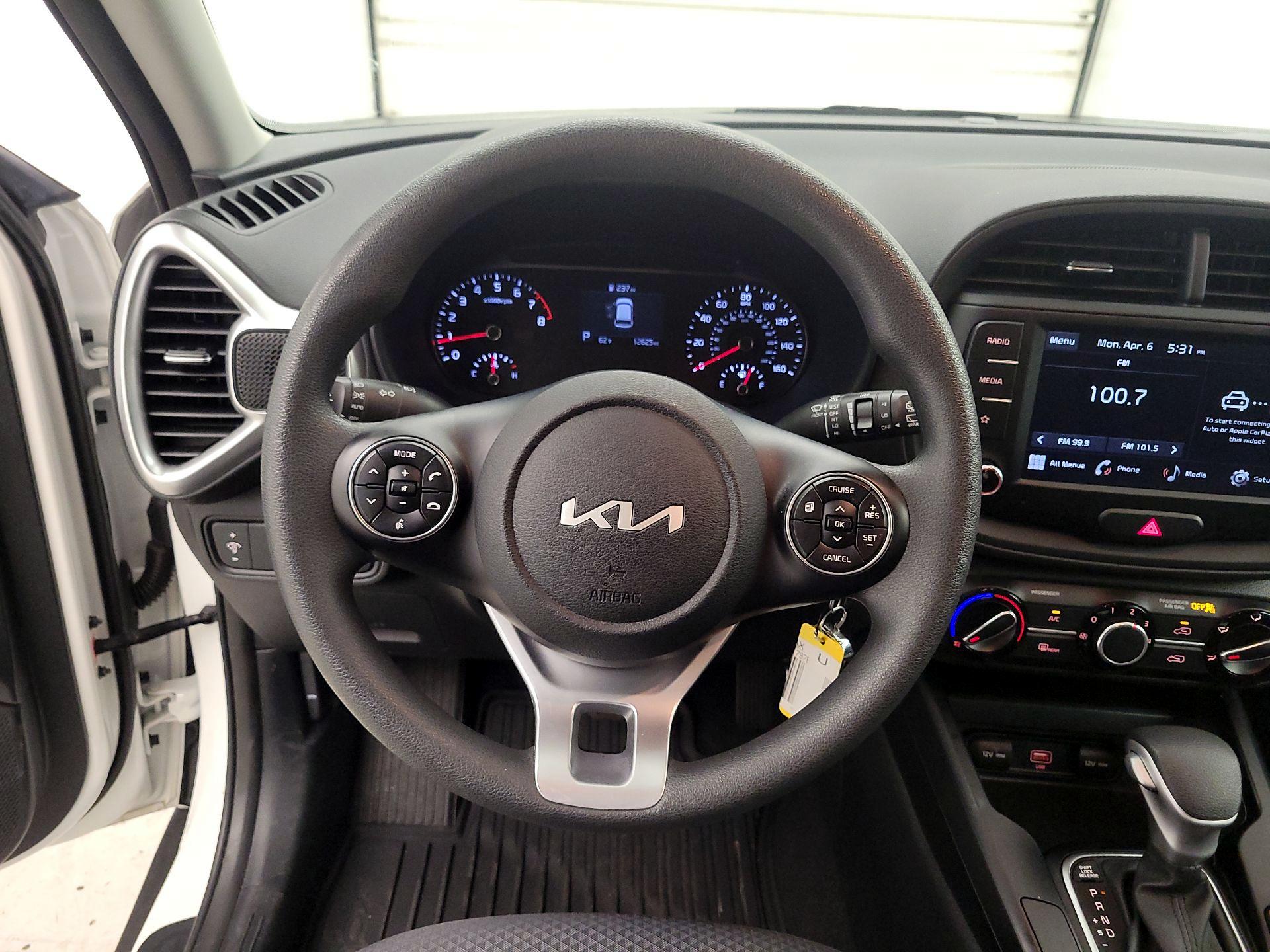Thumbnail: 2022 Kia Soul - 10