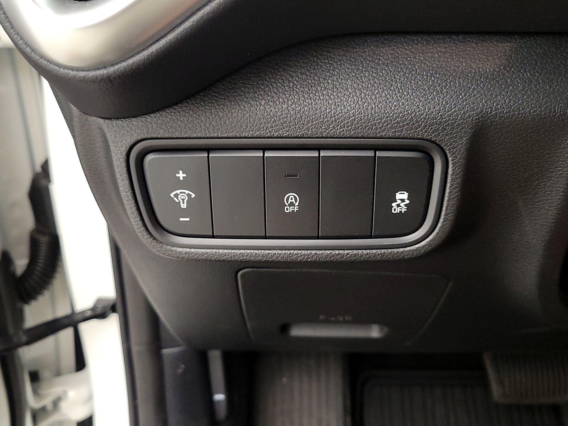 Thumbnail: 2022 Kia Soul - 13