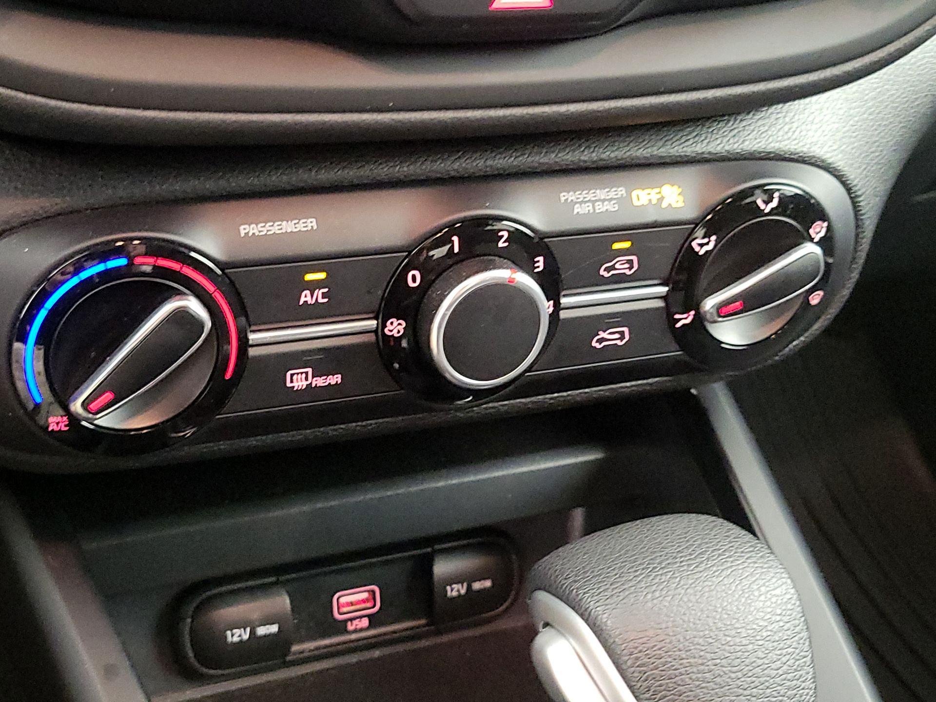 Thumbnail: 2022 Kia Soul - 16