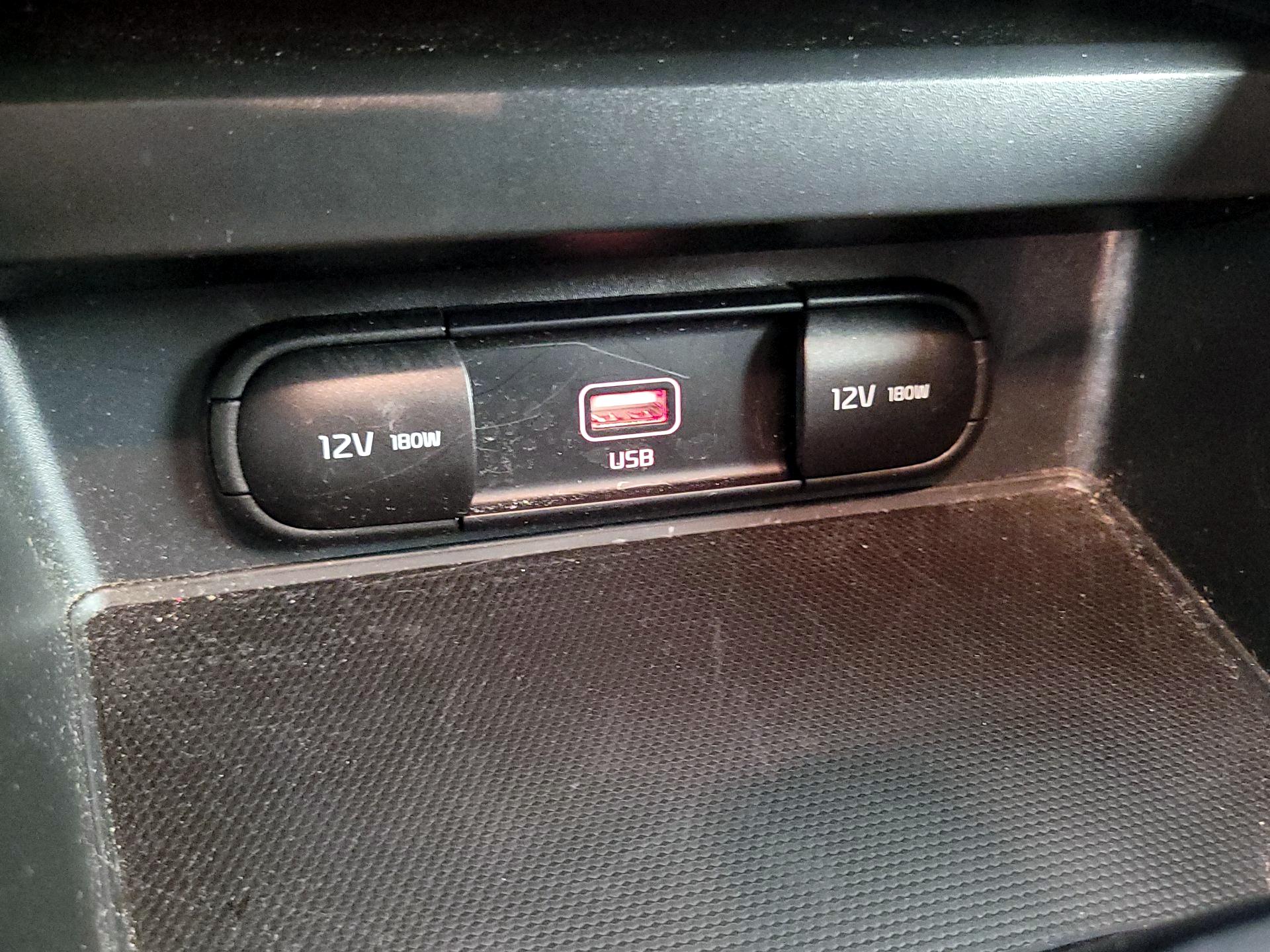 Thumbnail: 2022 Kia Soul - 18