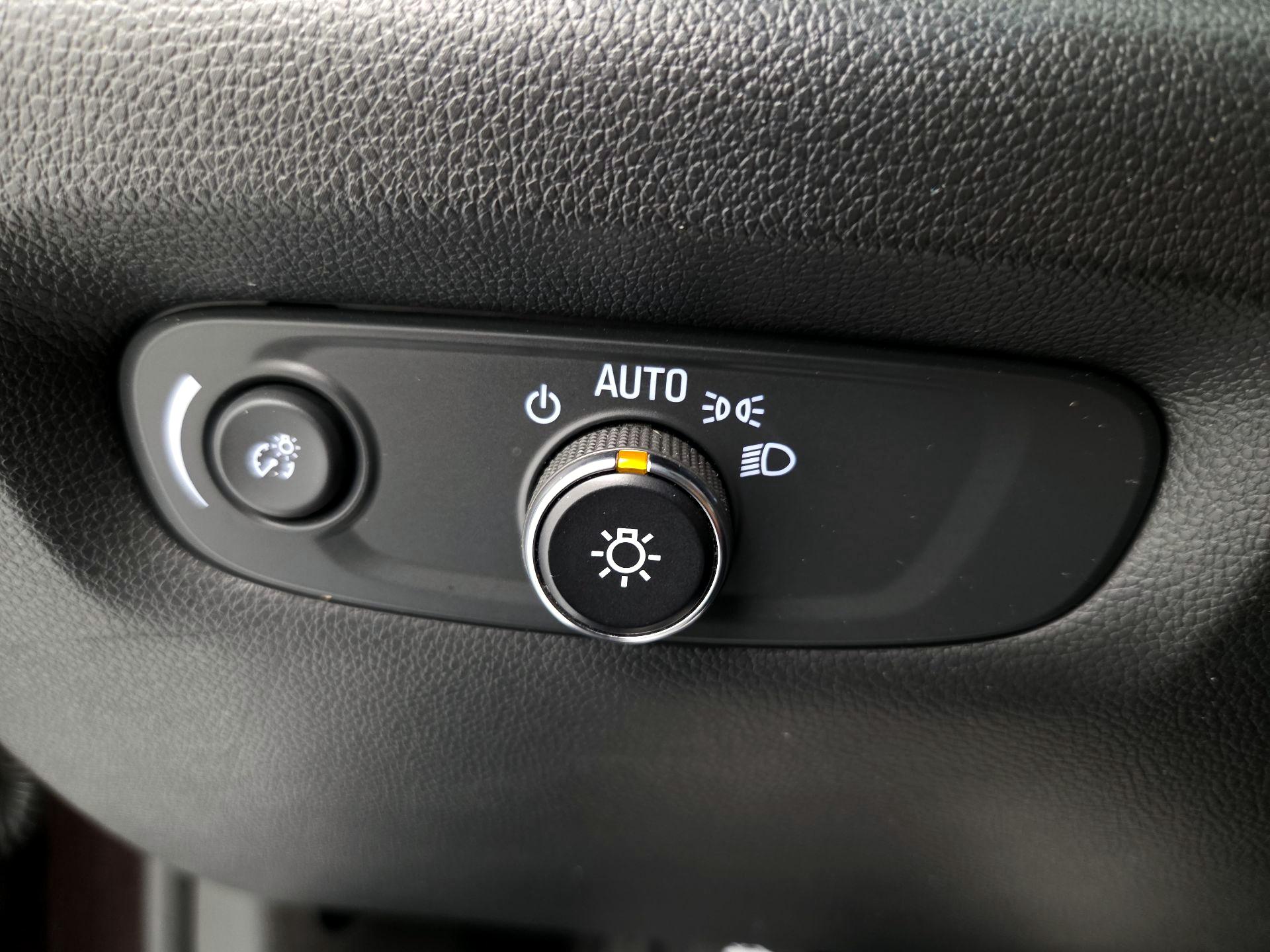 Thumbnail: 2022 Chevrolet Traverse - 13