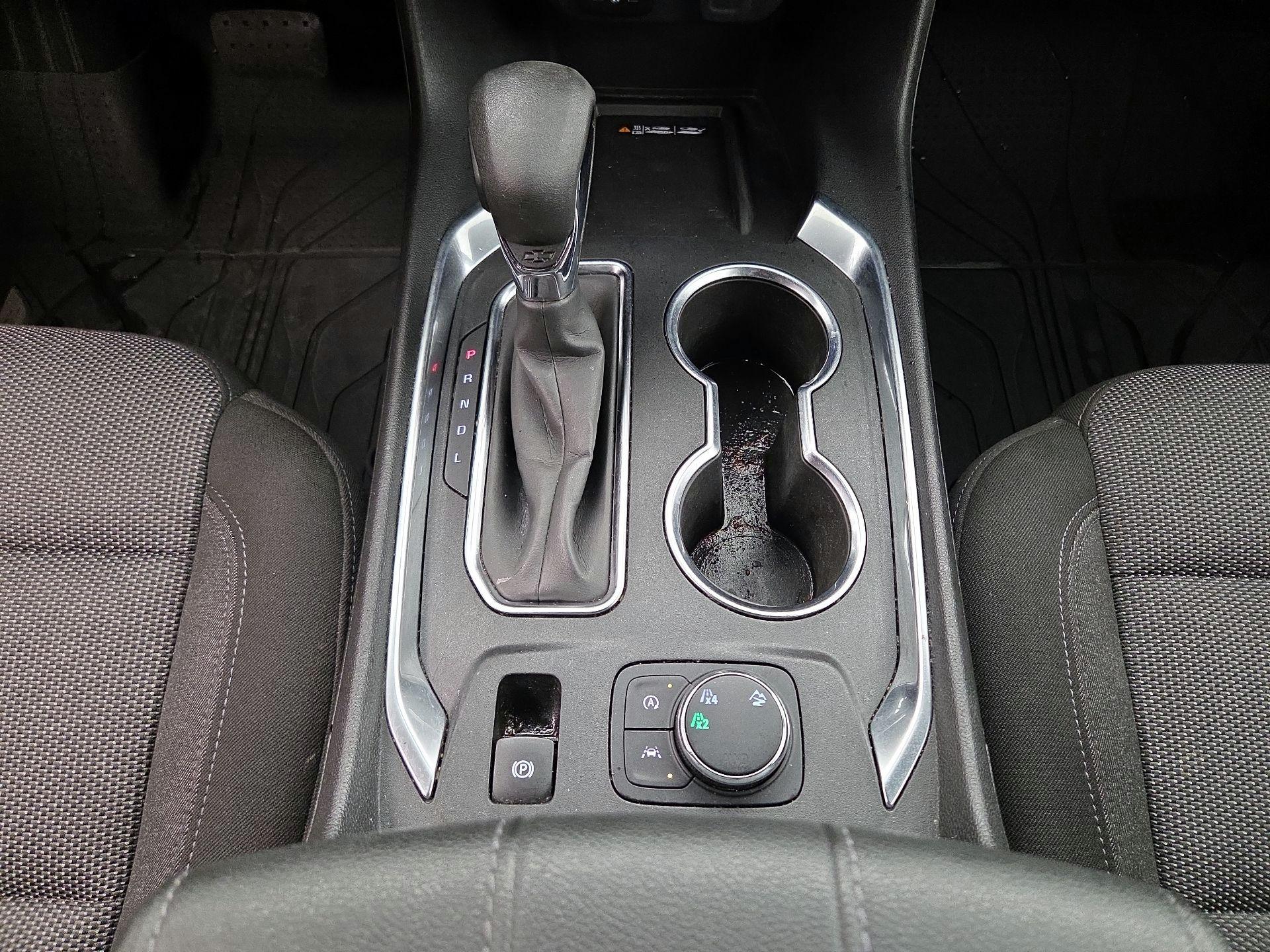 Thumbnail: 2022 Chevrolet Traverse - 17