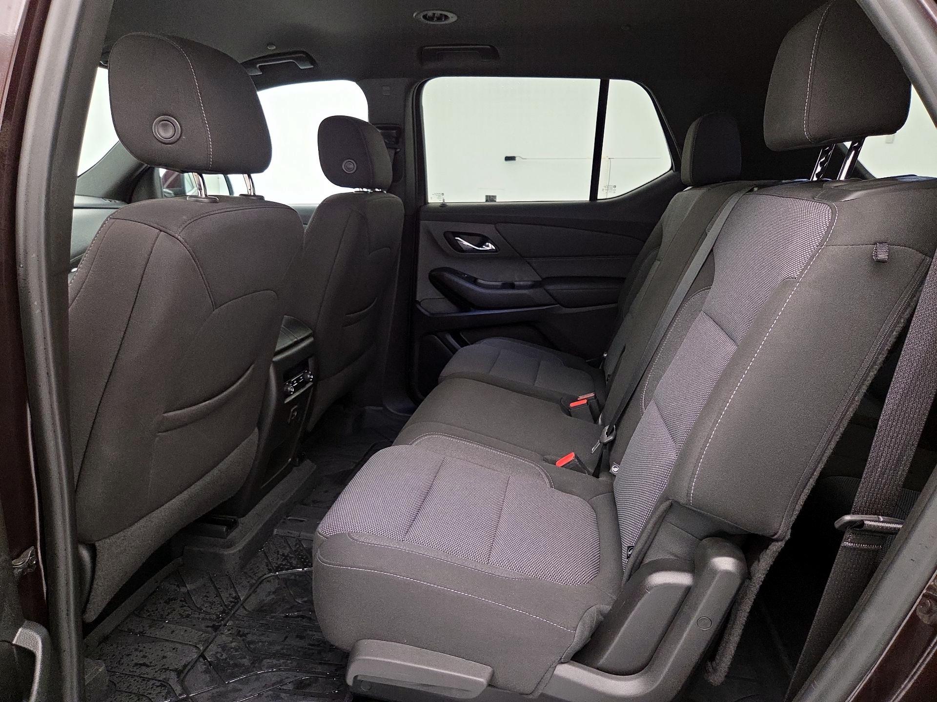 Thumbnail: 2022 Chevrolet Traverse - 19