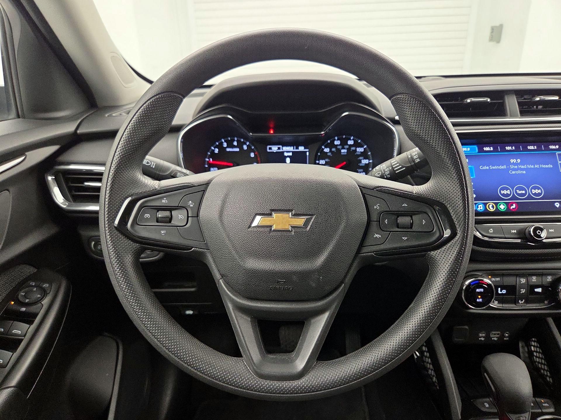Thumbnail: 2023 Chevrolet TrailBlazer - 10