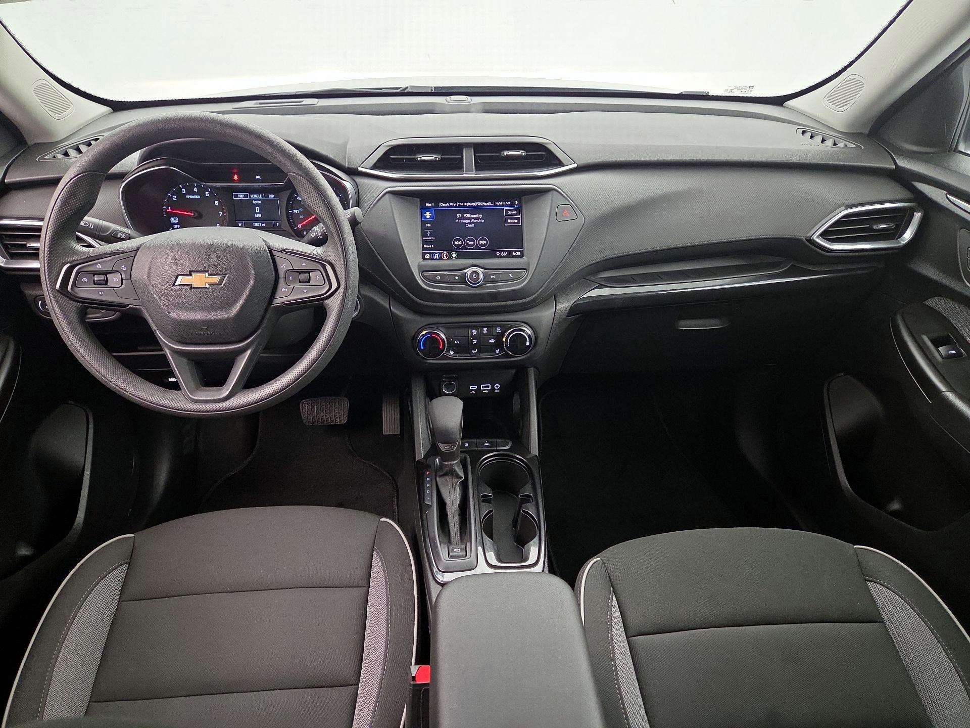 Thumbnail: 2023 Chevrolet TrailBlazer - 9