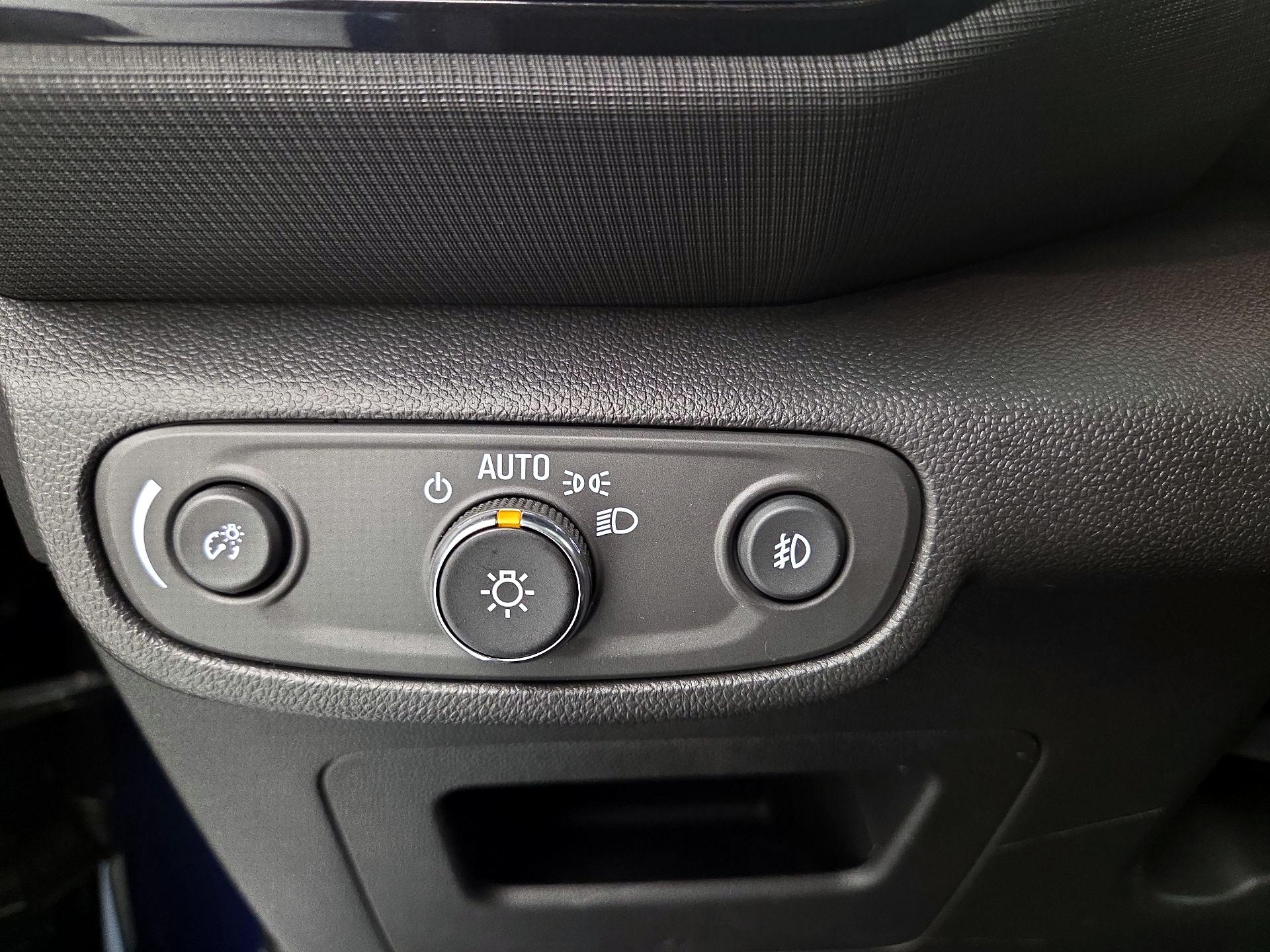 Thumbnail: 2023 Chevrolet TrailBlazer - 13