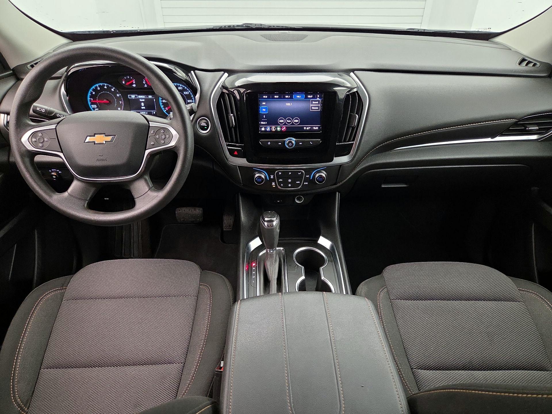 Thumbnail: 2020 Chevrolet Traverse - 9