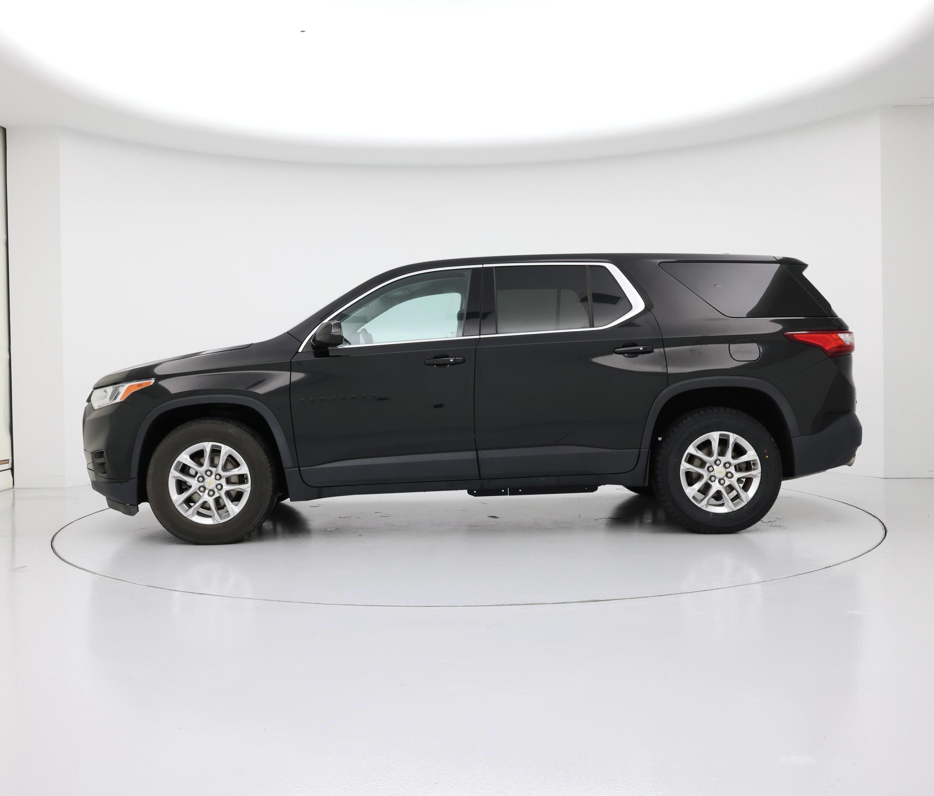 Thumbnail: 2020 Chevrolet Traverse - 3